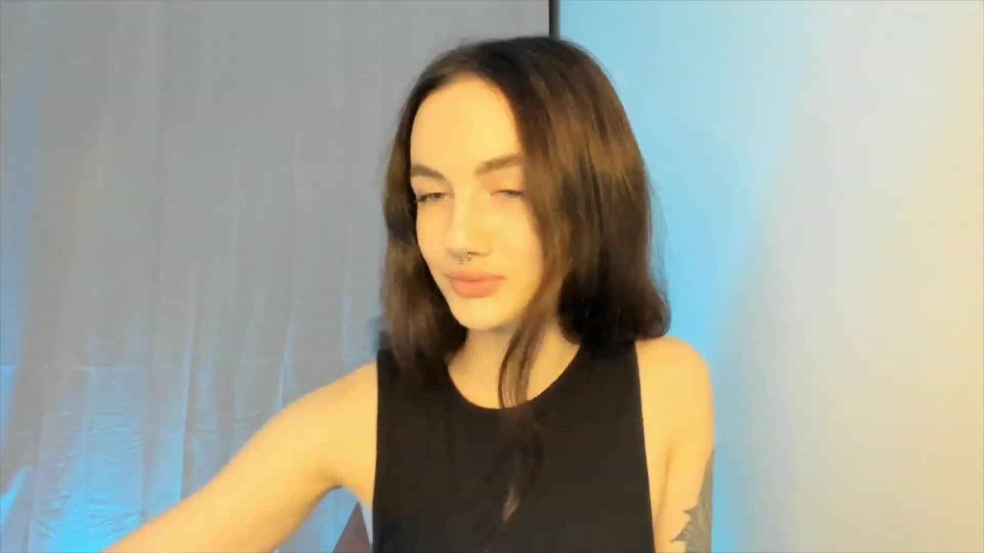 Gallery image thumbnail from JaneBaker's myfreecams stream on, 12/17/2022, 23:06 image 16 of 20