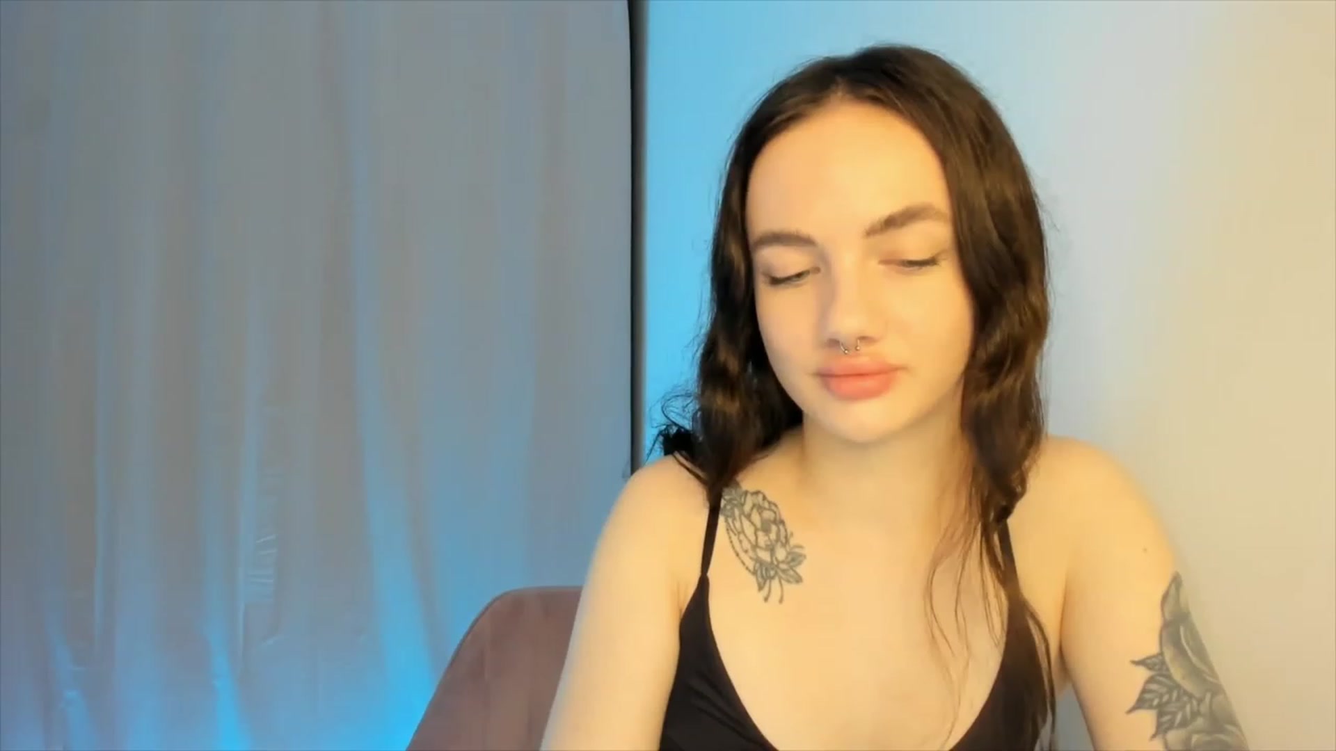 Gallery image thumbnail from JaneBaker's myfreecams stream on, 01/04/2023, 24:02 image 10 of 20