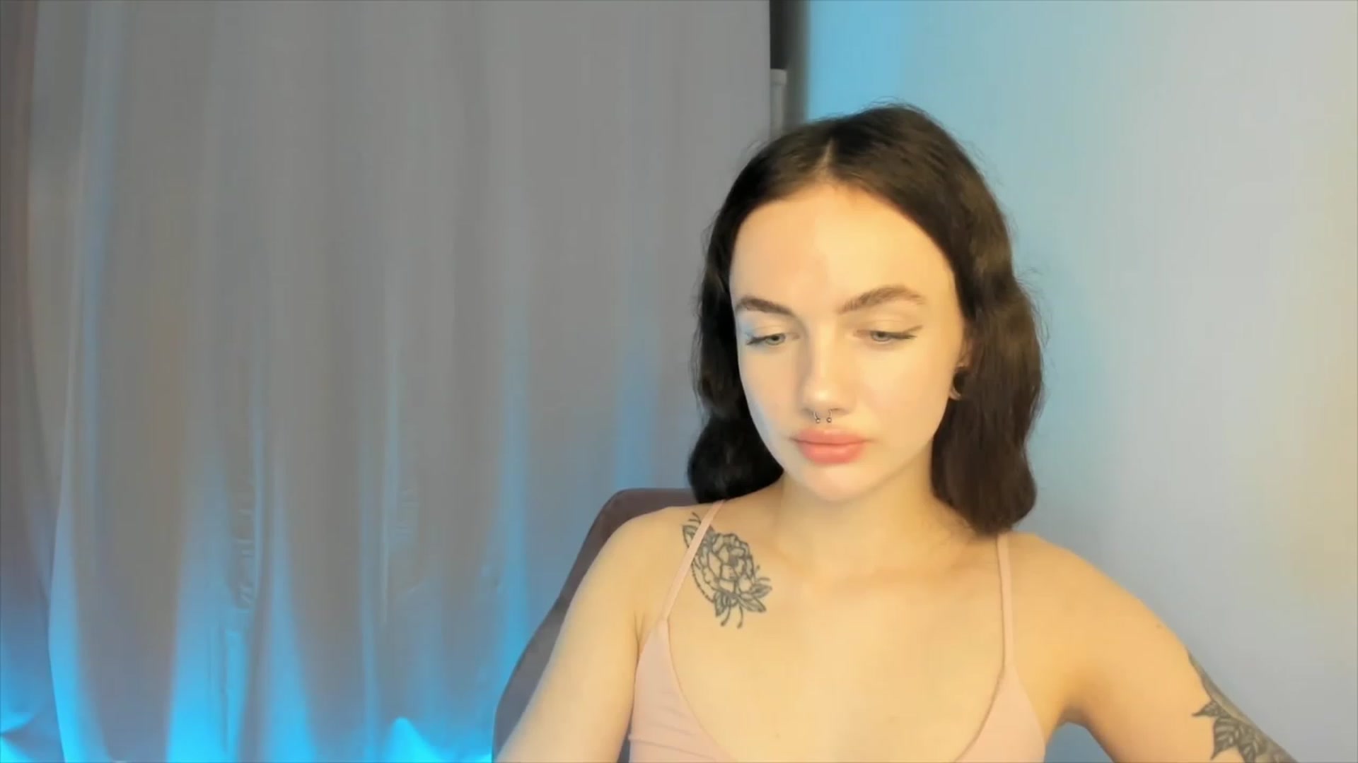 Gallery image thumbnail from JaneBaker's myfreecams stream on, 01/12/2023, 01:41 image 7 of 20