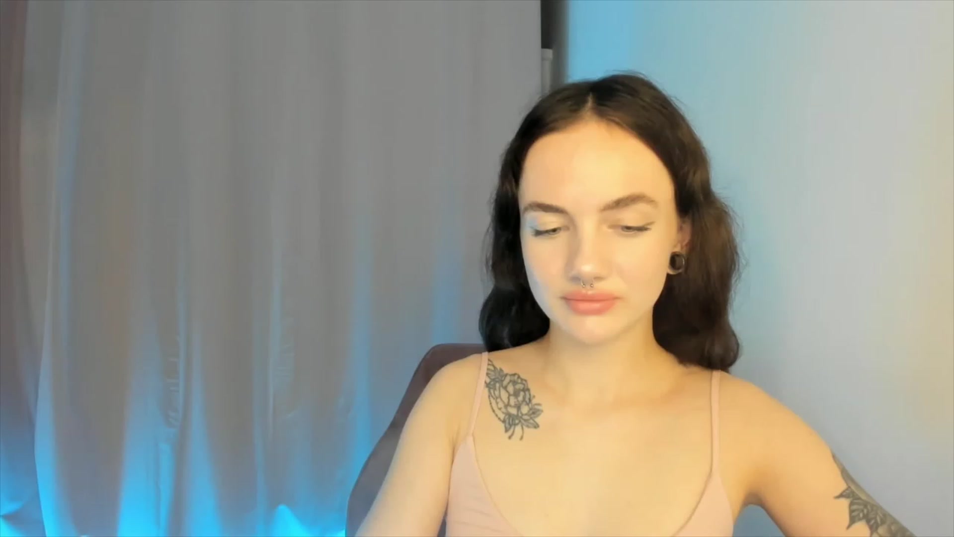 Gallery image thumbnail from JaneBaker's myfreecams stream on, 01/12/2023, 01:41 image 2 of 20
