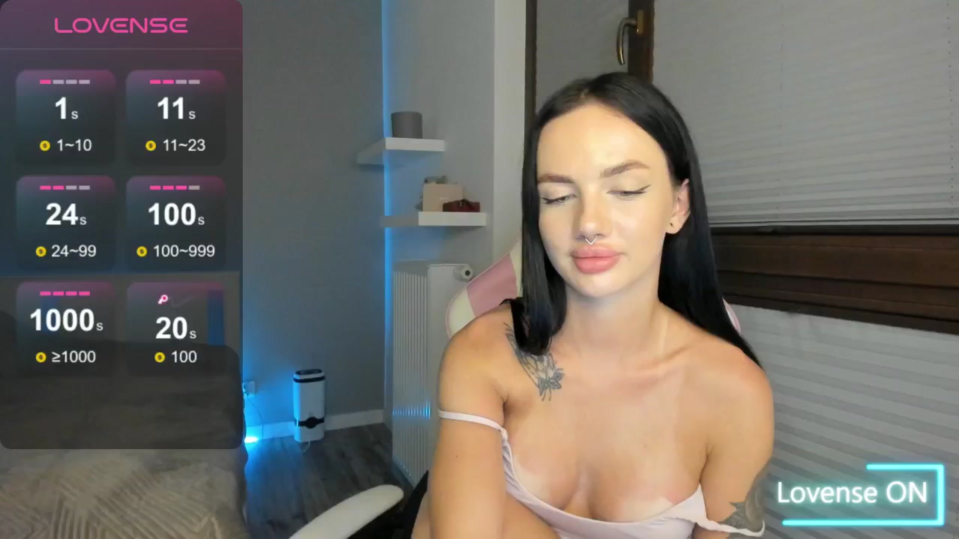 Gallery image thumbnail from JaneBaker's myfreecams stream on, 12/04/2024, 02:07 image 19 of 20
