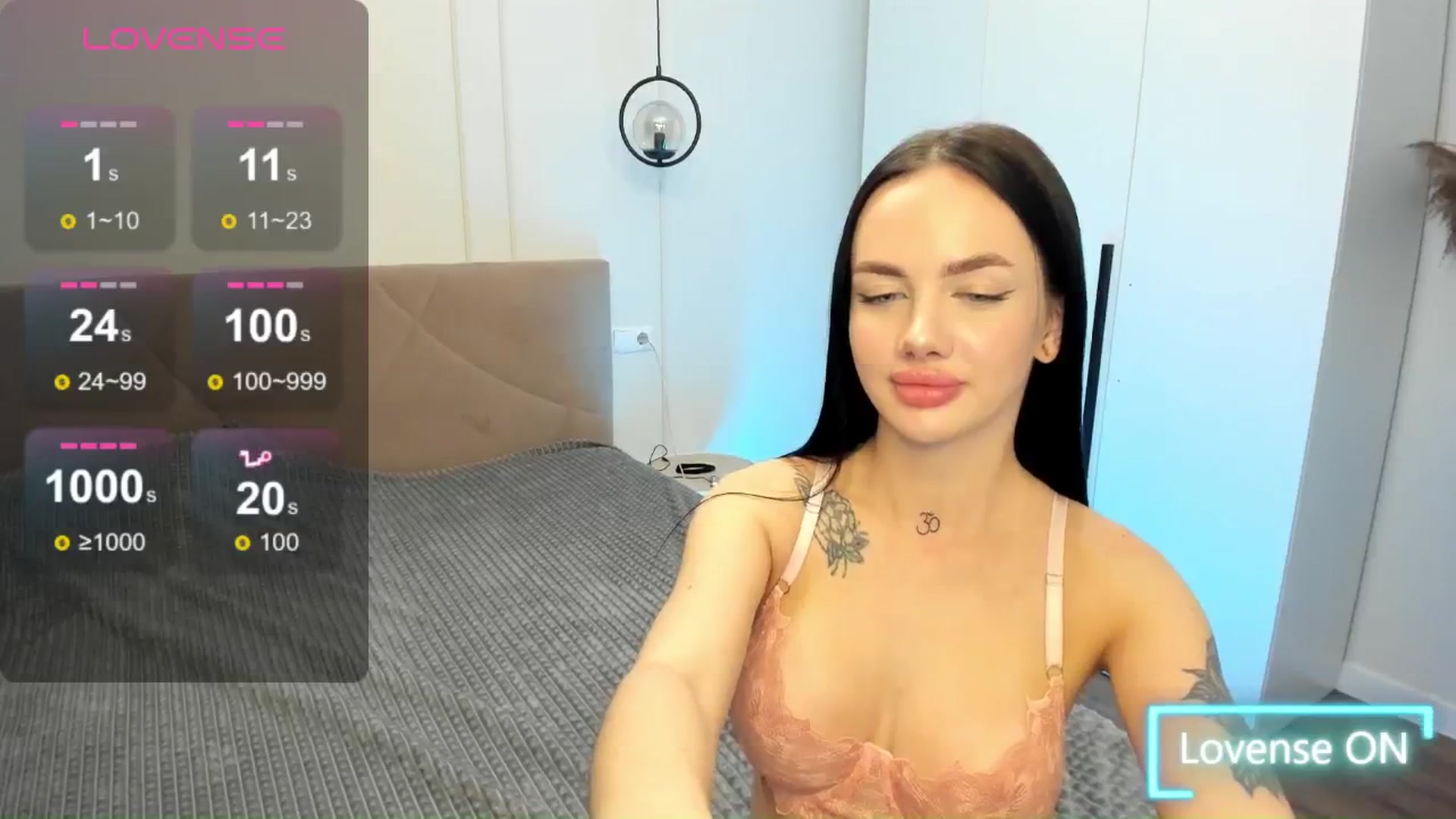 Gallery image thumbnail from JaneBaker's myfreecams stream on, 02/25/2025, 24:17 image 7 of 20