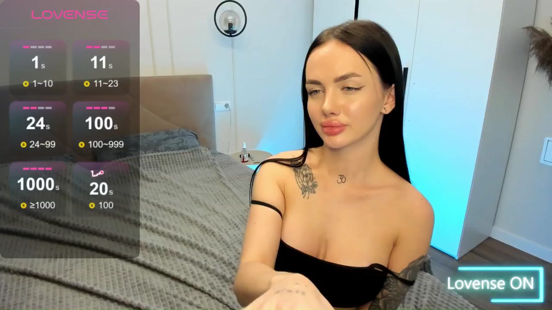 Gallery image thumbnail from JaneBaker's myfreecams stream on, 03/03/2025, 02:10 image 12 of 20