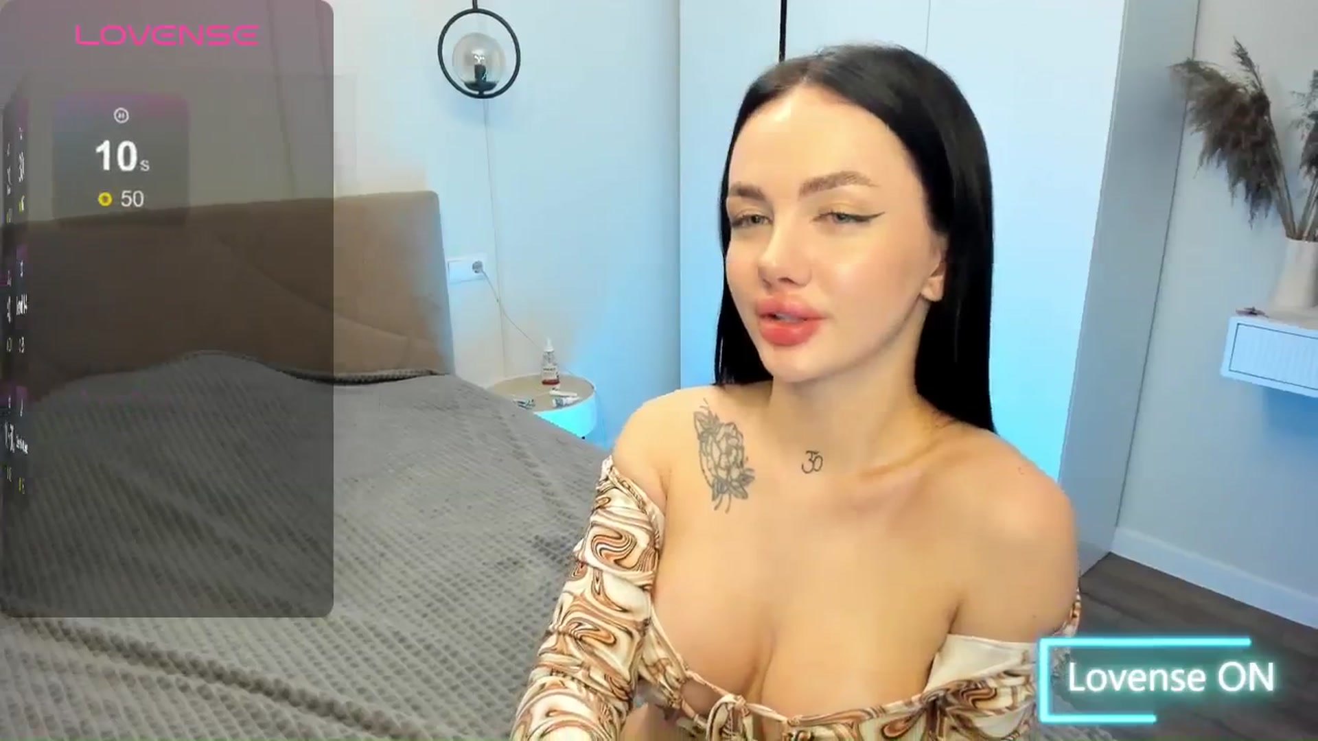 Gallery image thumbnail from JaneBaker's myfreecams stream on, 03/24/2025, 02:03 image 15 of 20