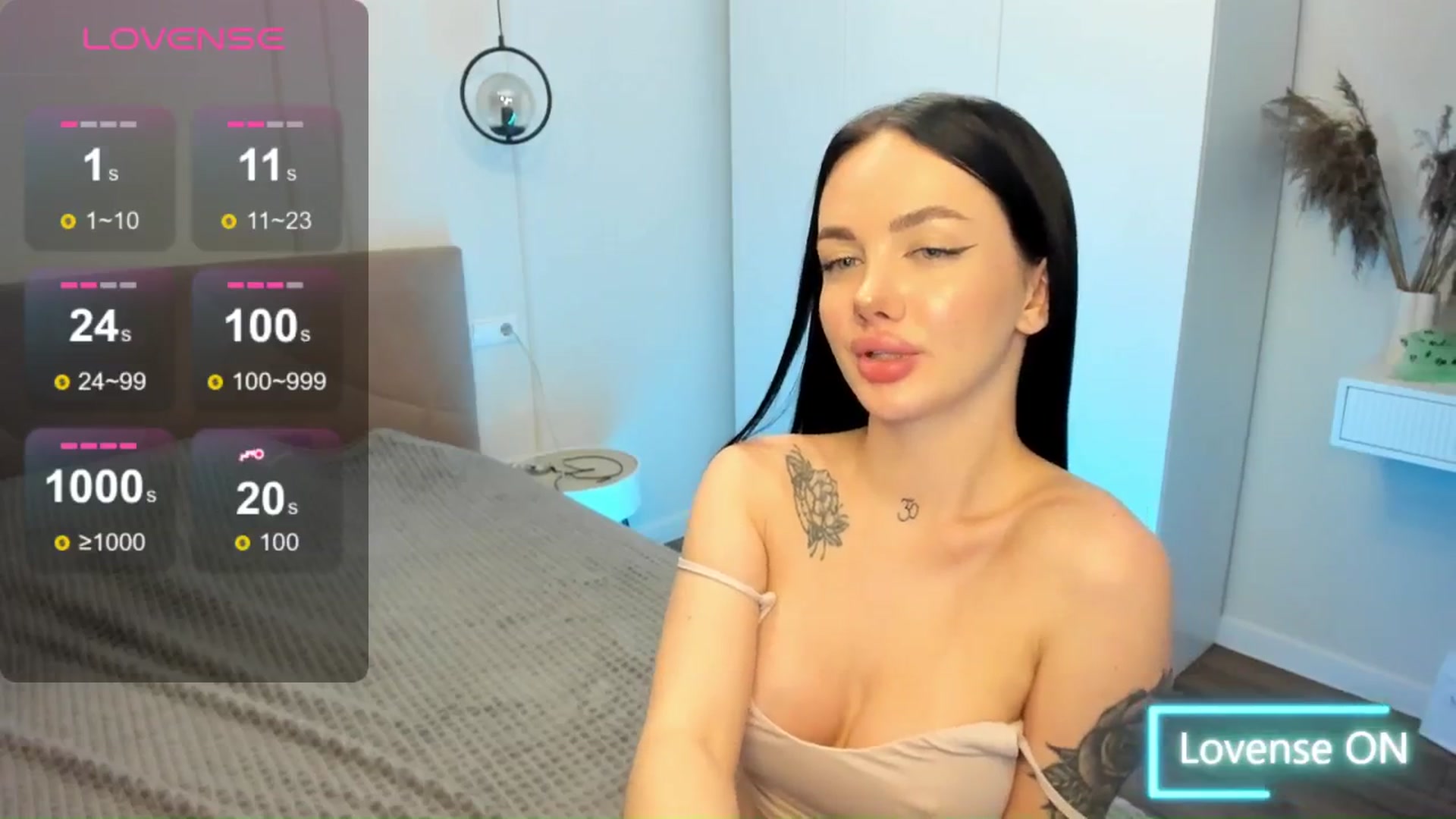 Gallery image thumbnail from JaneBaker's myfreecams stream on, 04/16/2025, 02:13 image 10 of 20