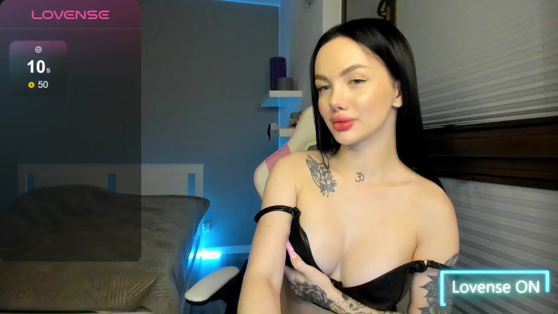 Gallery image thumbnail from JaneBaker's myfreecams stream on, 08/20/2025, 02:08 image 7 of 20