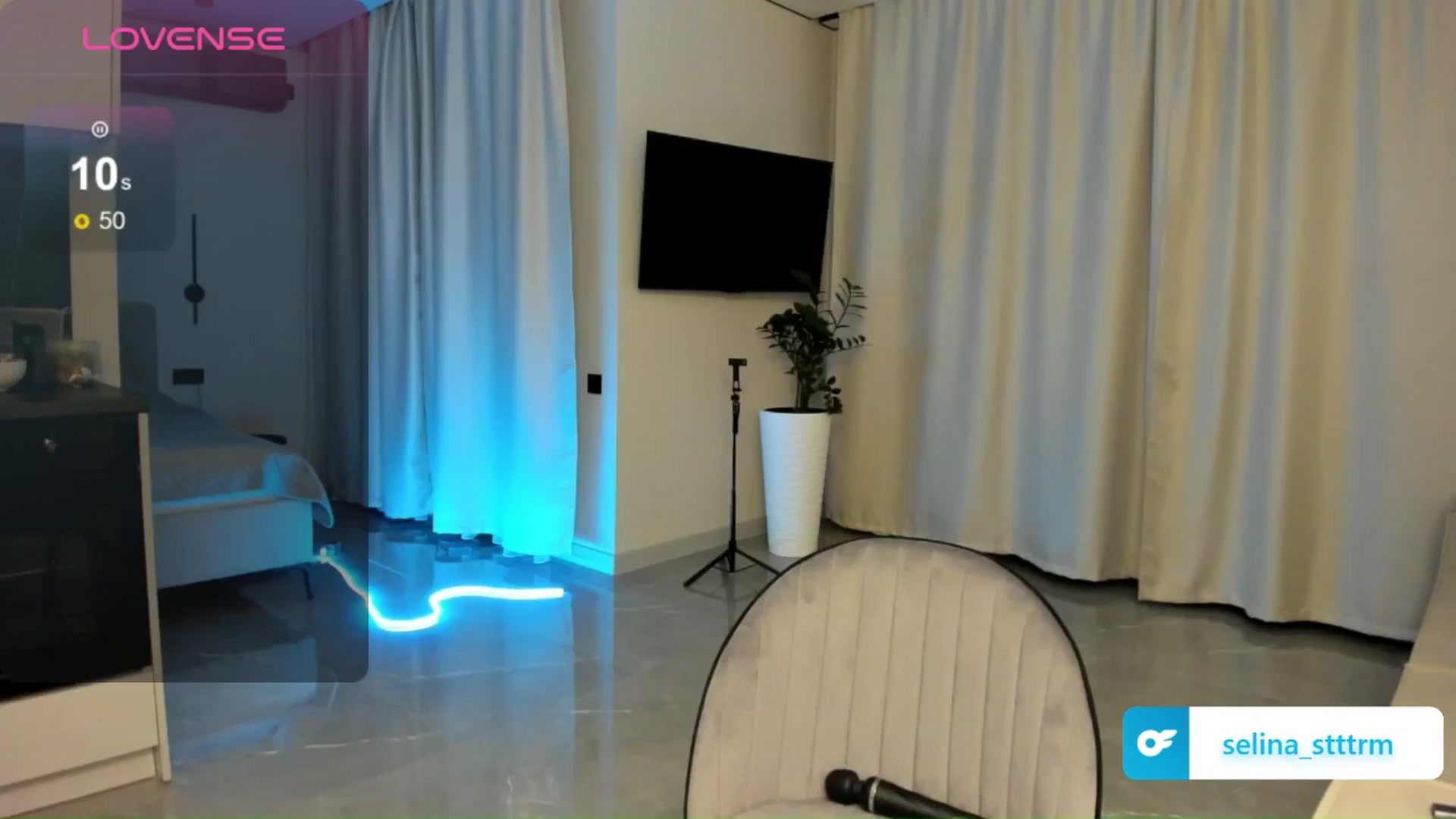 Gallery image thumbnail from JaneBaker's myfreecams stream on, 12/14/2025, 23:10 image 19 of 20
