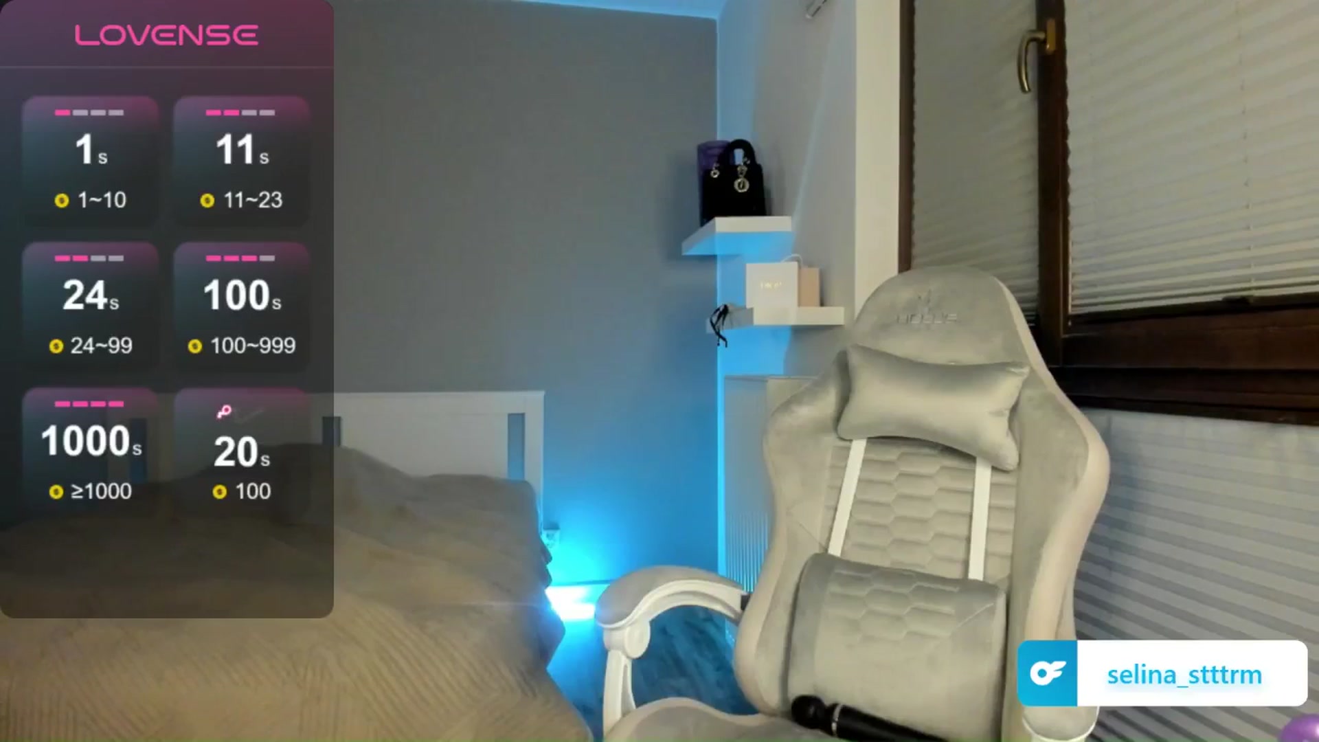 Gallery image thumbnail from JaneBaker's myfreecams stream on, 12/24/2025, 03:38 image 19 of 20