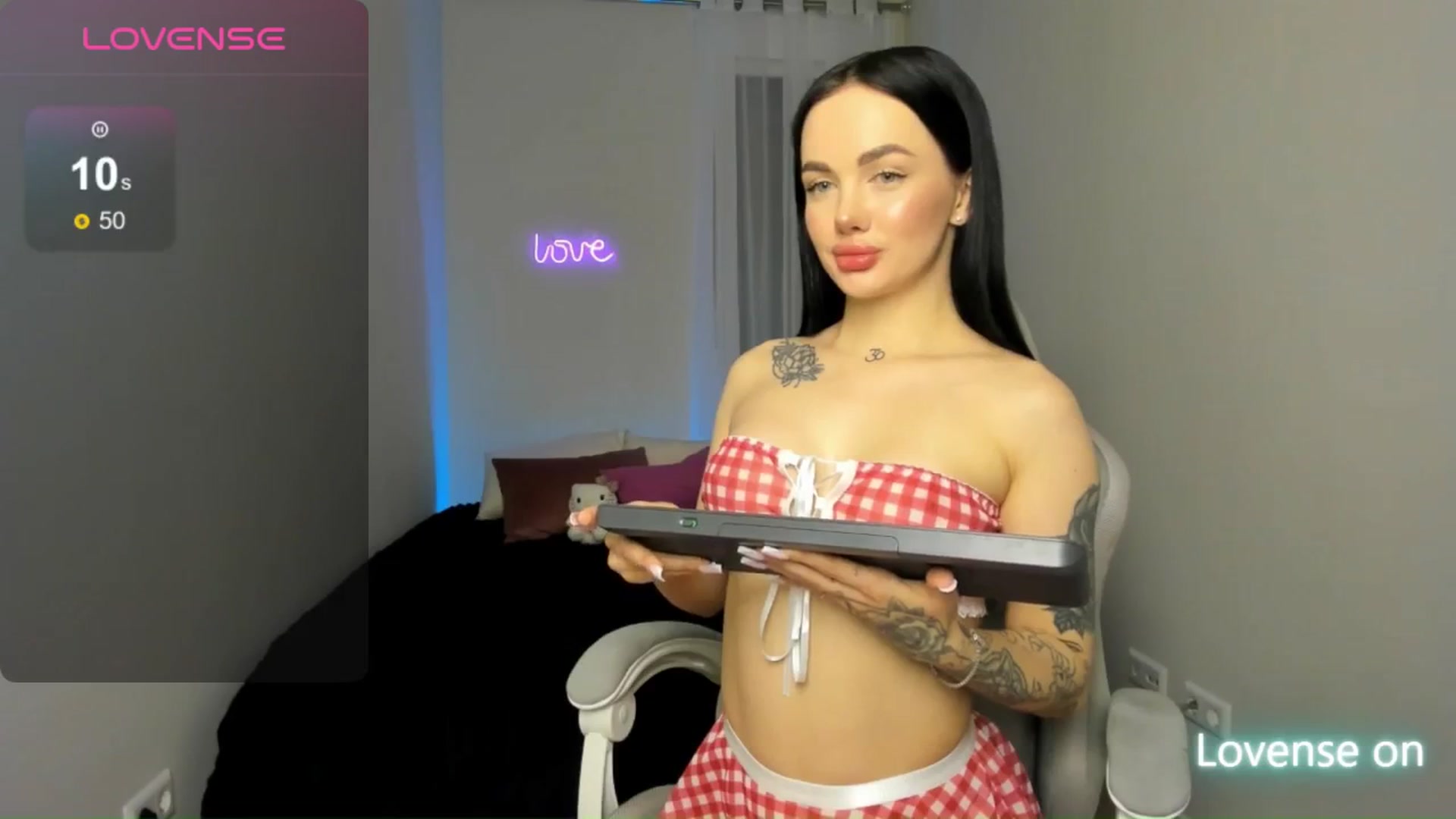 Gallery image thumbnail from JaneBaker's myfreecams stream on, 04/04/2026, 23:43 image 20 of 20