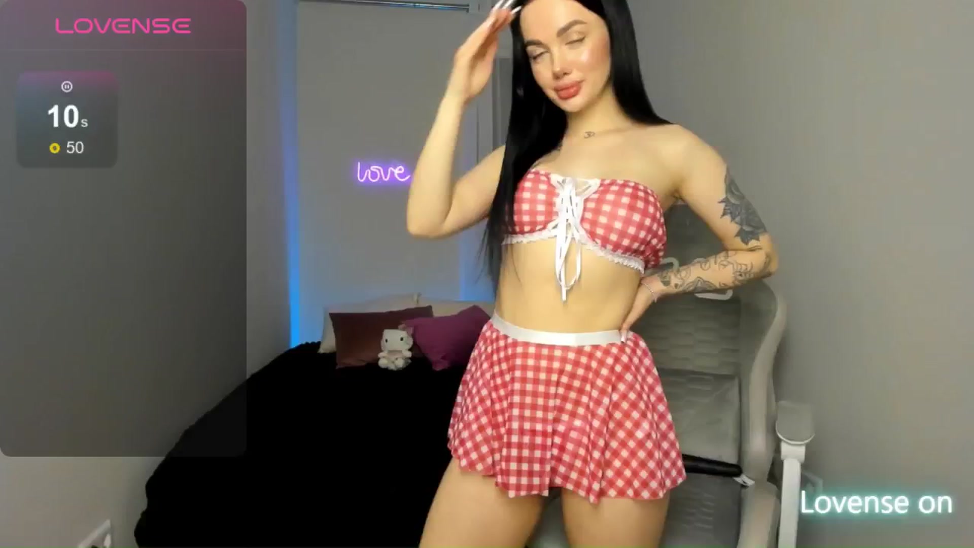Gallery image thumbnail from JaneBaker's myfreecams stream on, 04/05/2026, 01:38 image 10 of 20