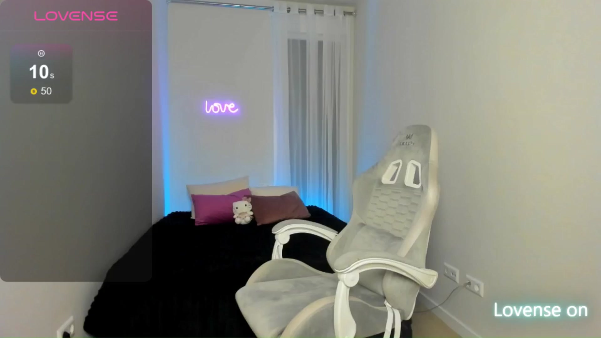 Gallery image thumbnail from JaneBaker's myfreecams stream on, 04/14/2026, 02:24 image 5 of 20