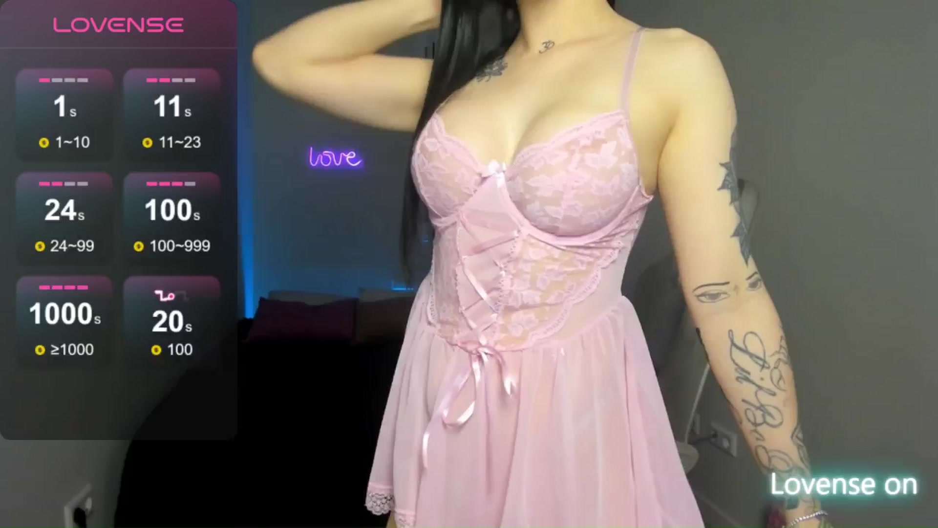 Gallery image thumbnail from JaneBaker's myfreecams stream on, 04/25/2026, 02:05 image 14 of 20