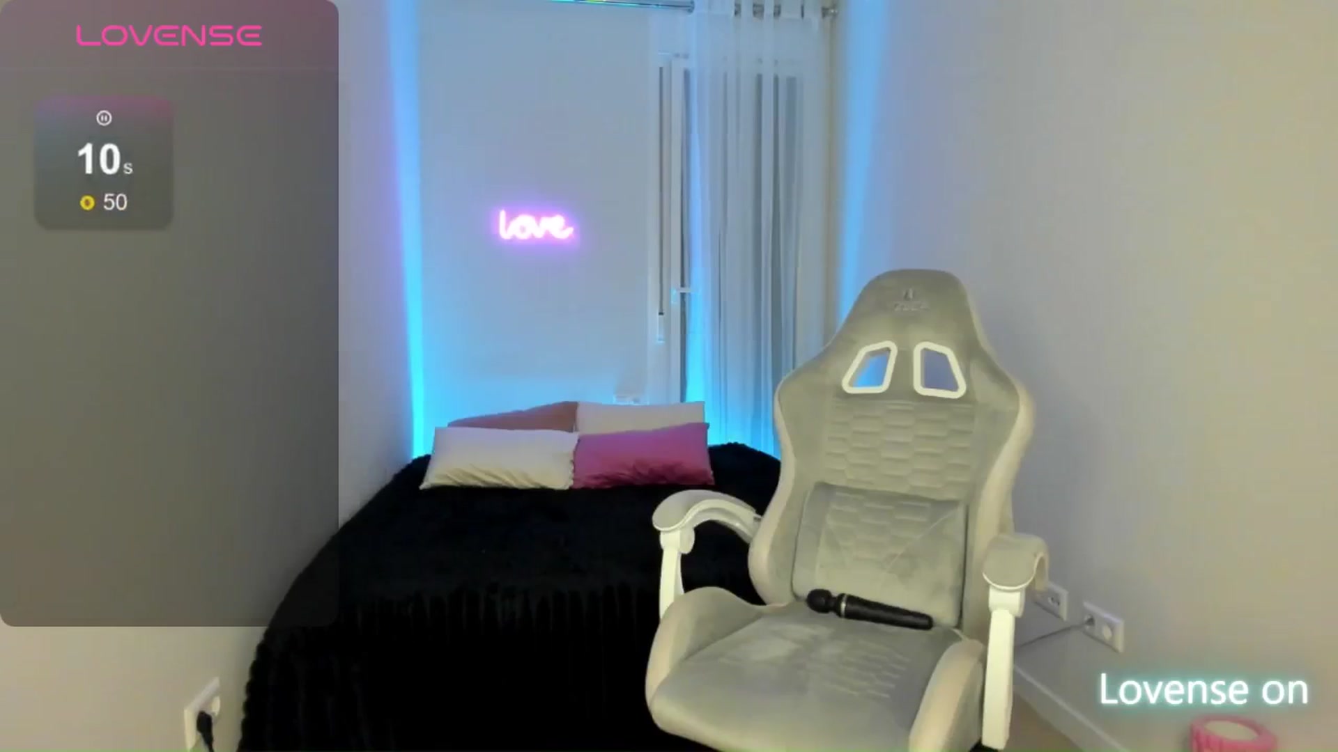 Gallery image thumbnail from JaneBaker's myfreecams stream on, 04/27/2026, 01:40 image 15 of 20