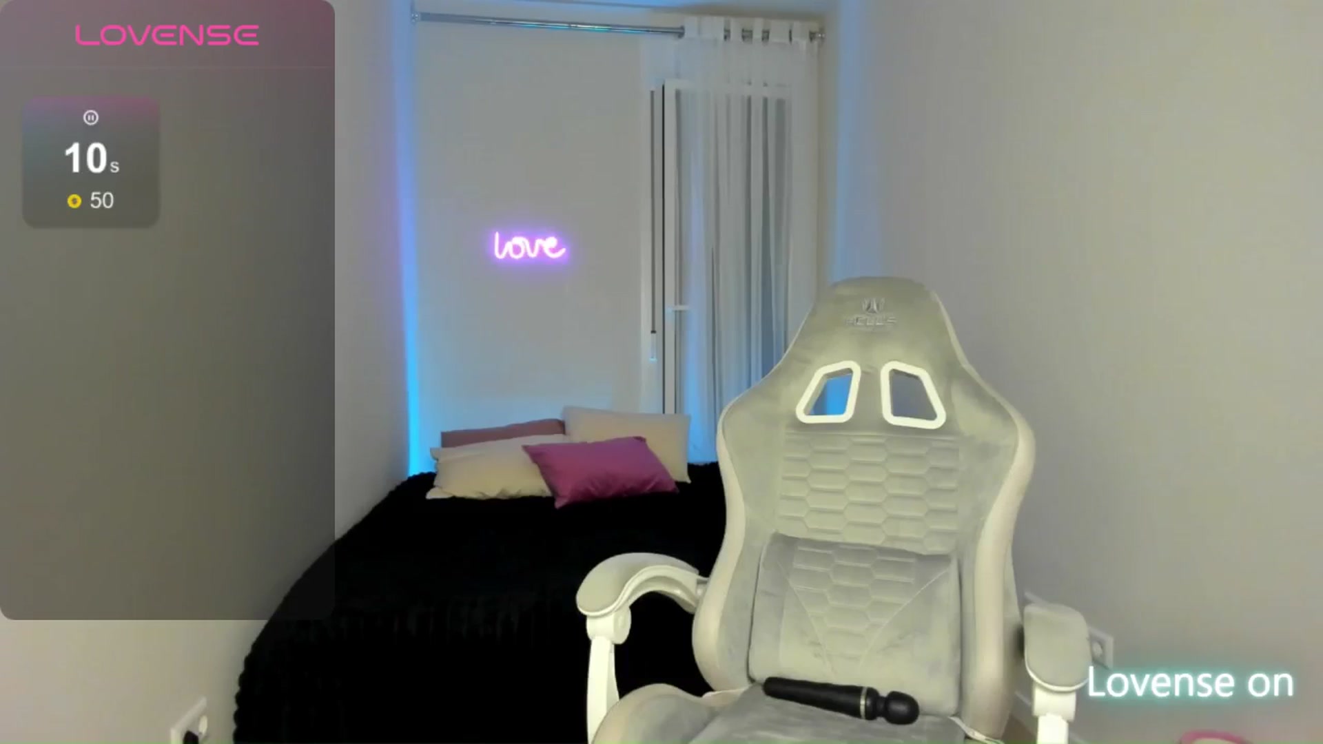 Gallery image thumbnail from JaneBaker's myfreecams stream on, 04/28/2026, 02:10 image 18 of 20
