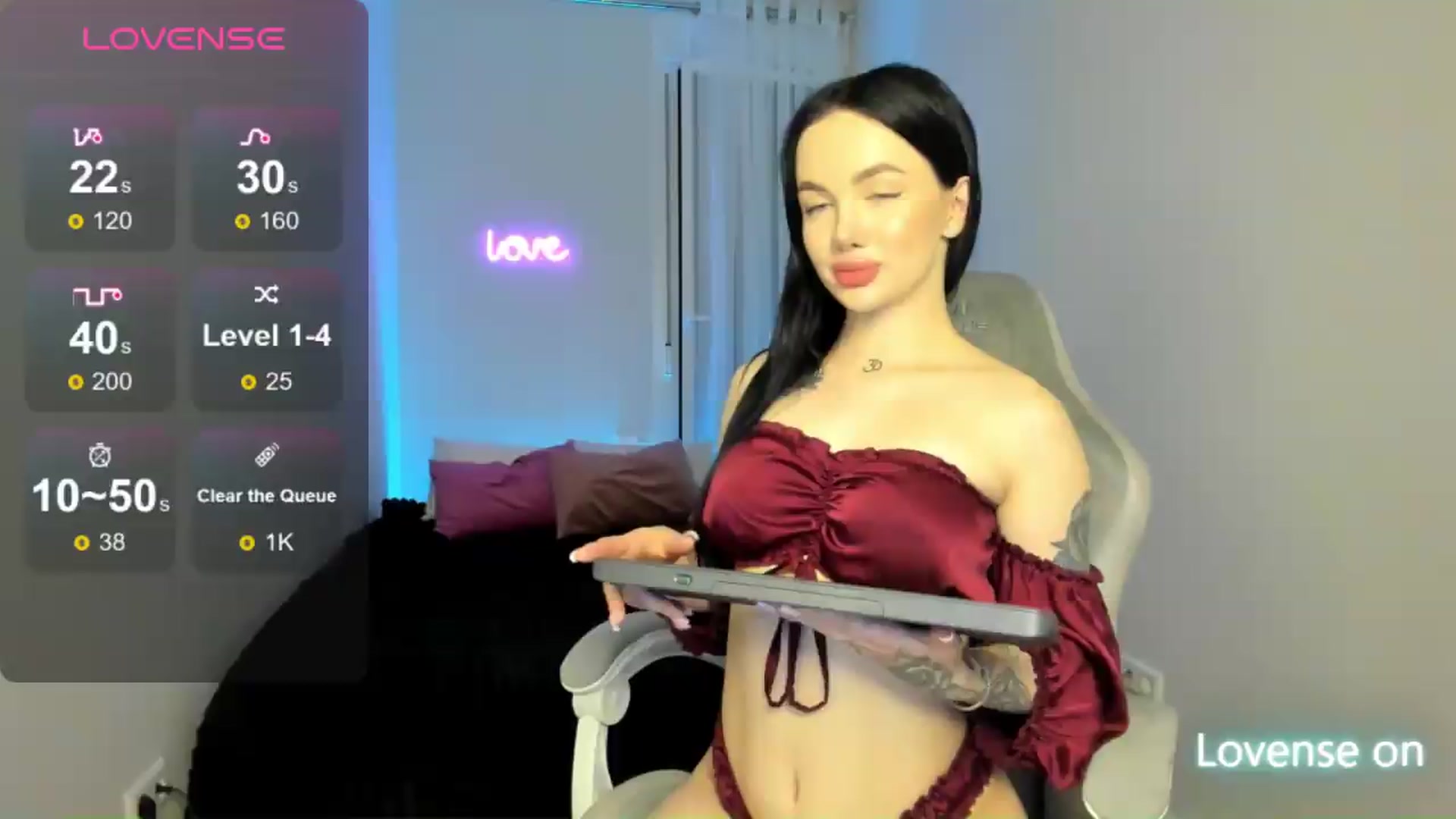 Gallery image thumbnail from JaneBaker's myfreecams stream on, 05/05/2026, 24:32 image 4 of 20