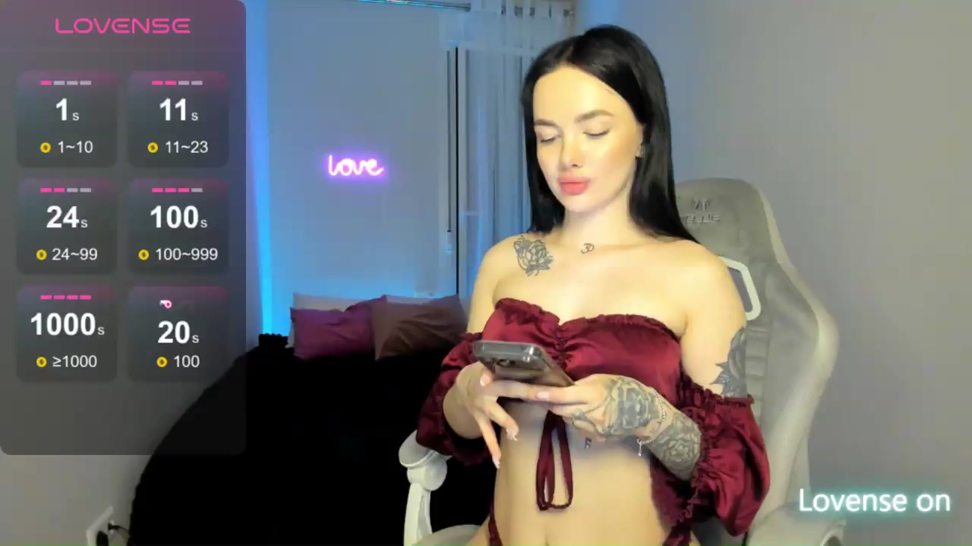 Gallery image thumbnail from JaneBaker's myfreecams stream on, 05/05/2026, 01:23 image 12 of 20