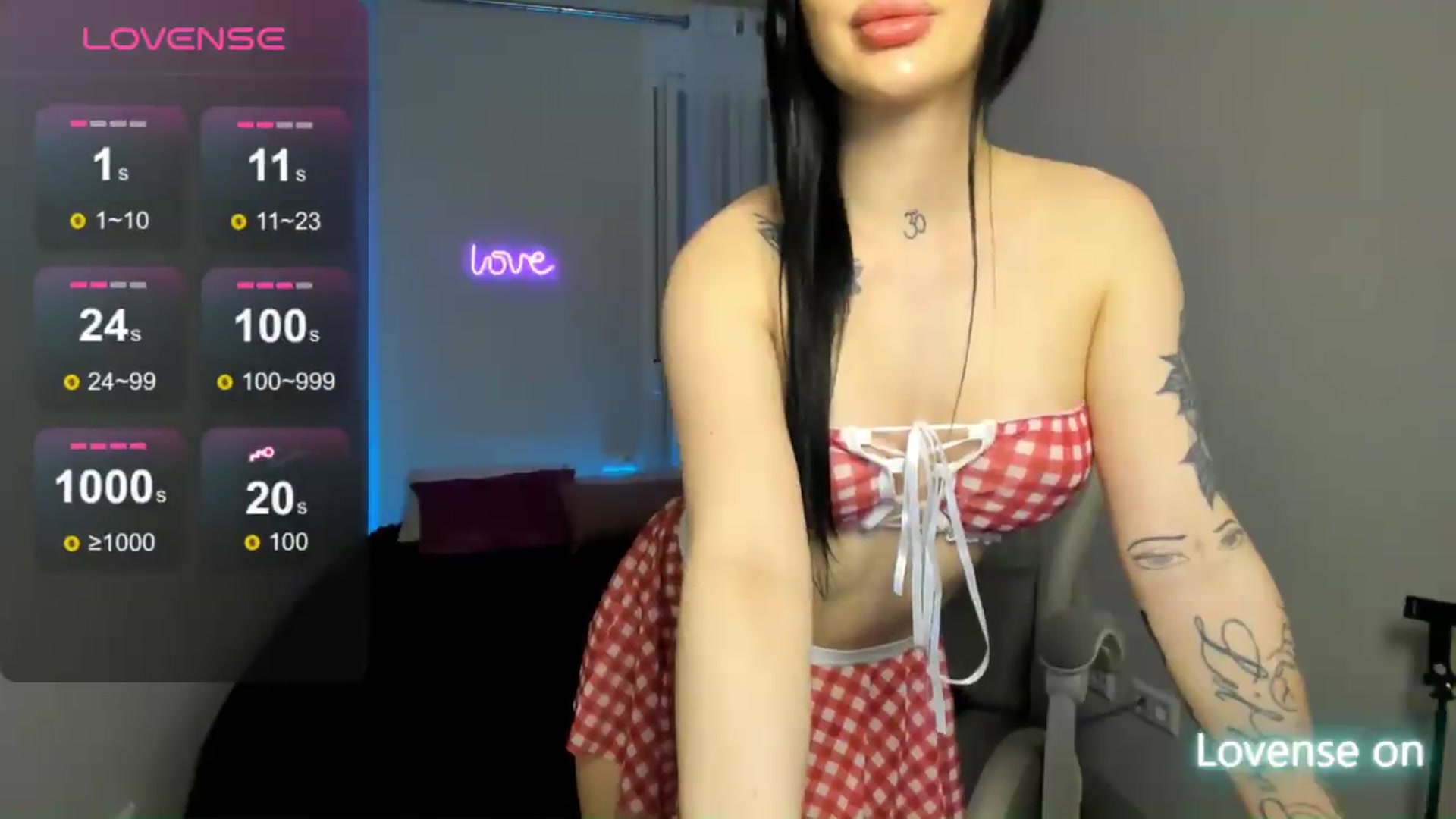Gallery image thumbnail from JaneBaker's myfreecams stream on, 05/13/2026, 02:49 image 3 of 20
