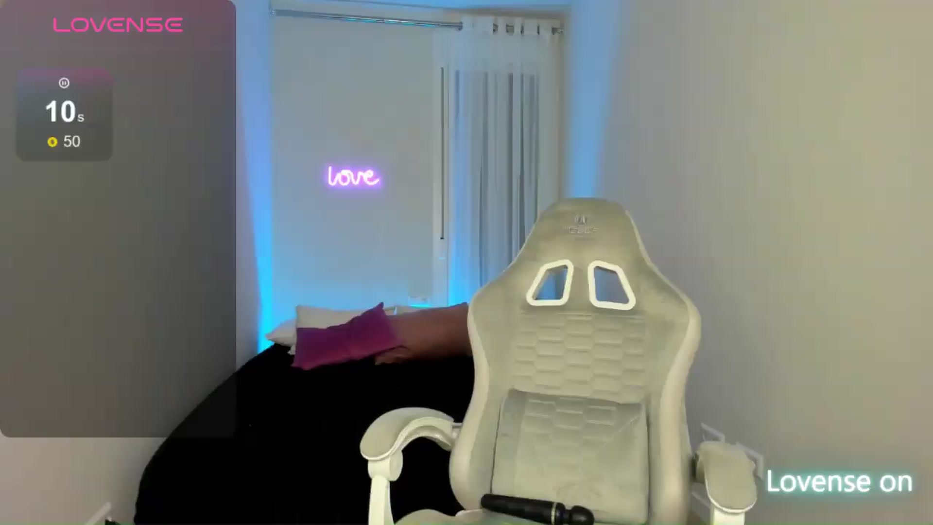 Gallery image thumbnail from JaneBaker's myfreecams stream on, 06/12/2026, 01:33 image 8 of 20