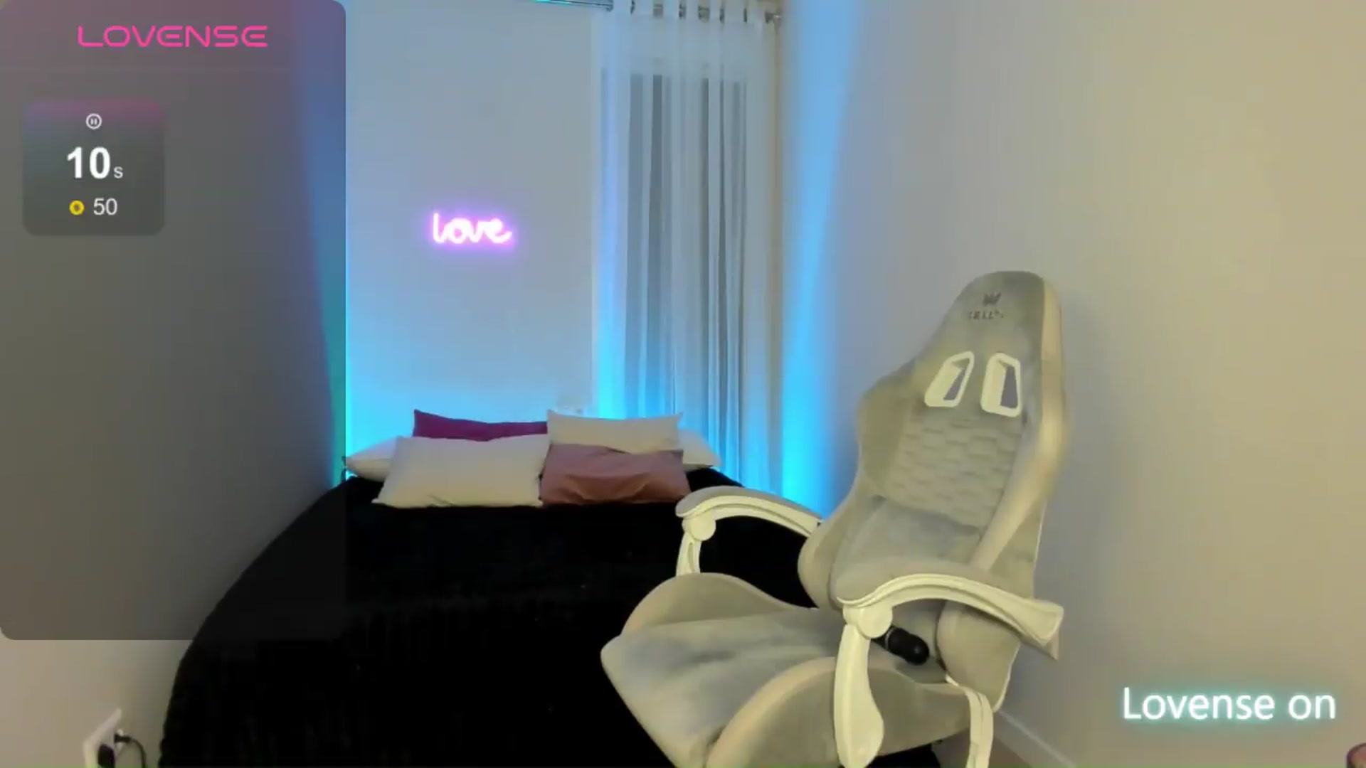 Gallery image thumbnail from JaneBaker's myfreecams stream on, 06/13/2026, 02:21 image 16 of 20