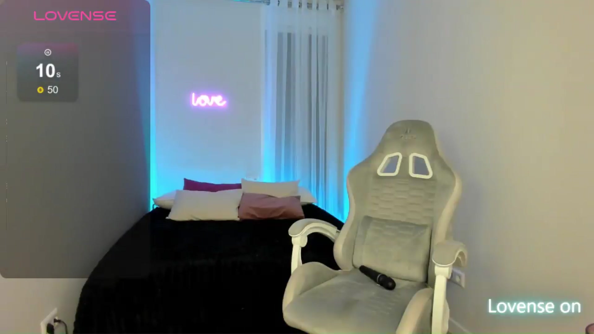 Gallery image thumbnail from JaneBaker's myfreecams stream on, 06/13/2026, 02:21 image 11 of 20