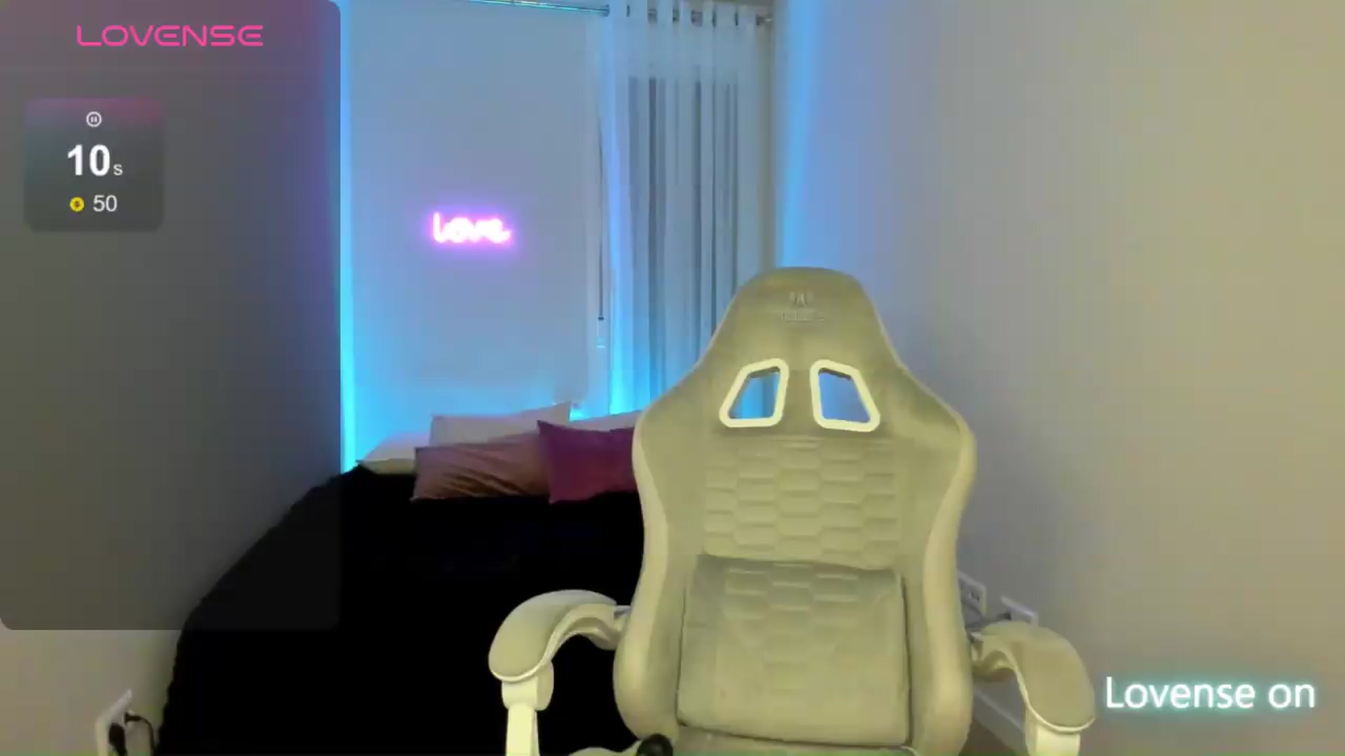 Gallery image thumbnail from JaneBaker's myfreecams stream on, 06/19/2026, 24:36 image 2 of 20
