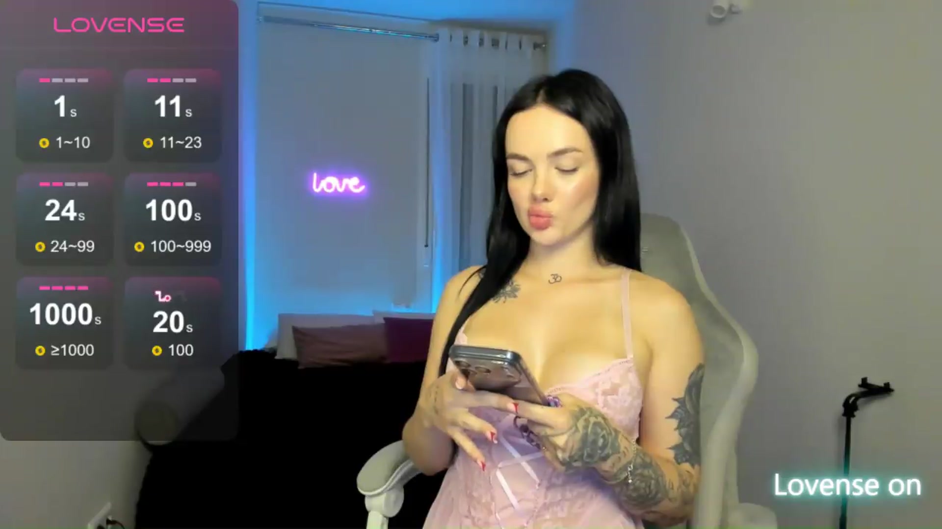 Gallery image thumbnail from JaneBaker's myfreecams stream on, 07/01/2026, 24:49 image 2 of 20