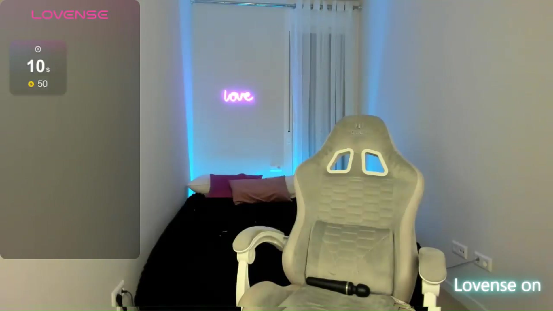 Gallery image thumbnail from JaneBaker's myfreecams stream on, 07/08/2026, 02:33 image 2 of 20