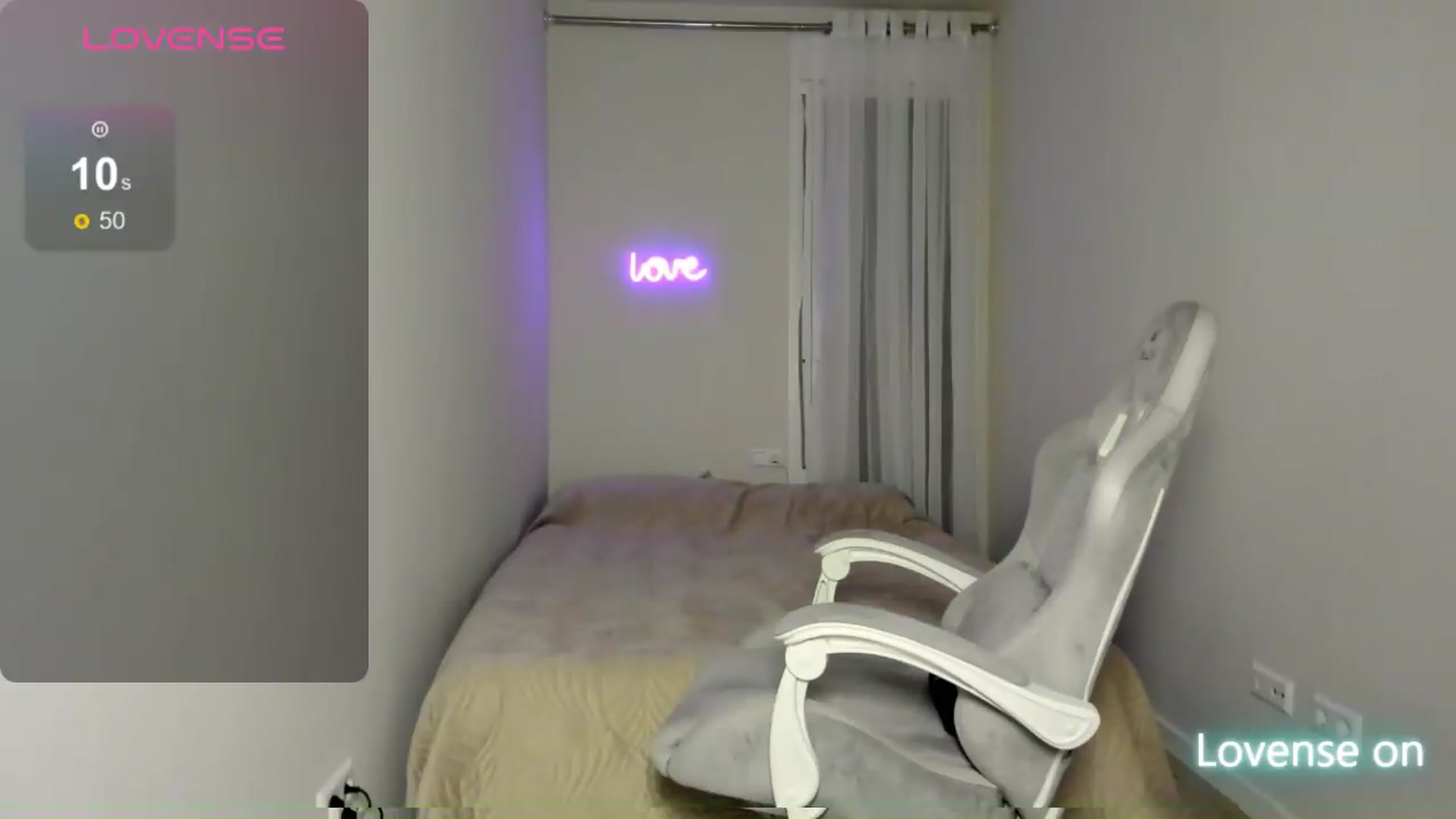 Gallery image thumbnail from JaneBaker's myfreecams stream on, 08/14/2026, 24:47 image 18 of 20