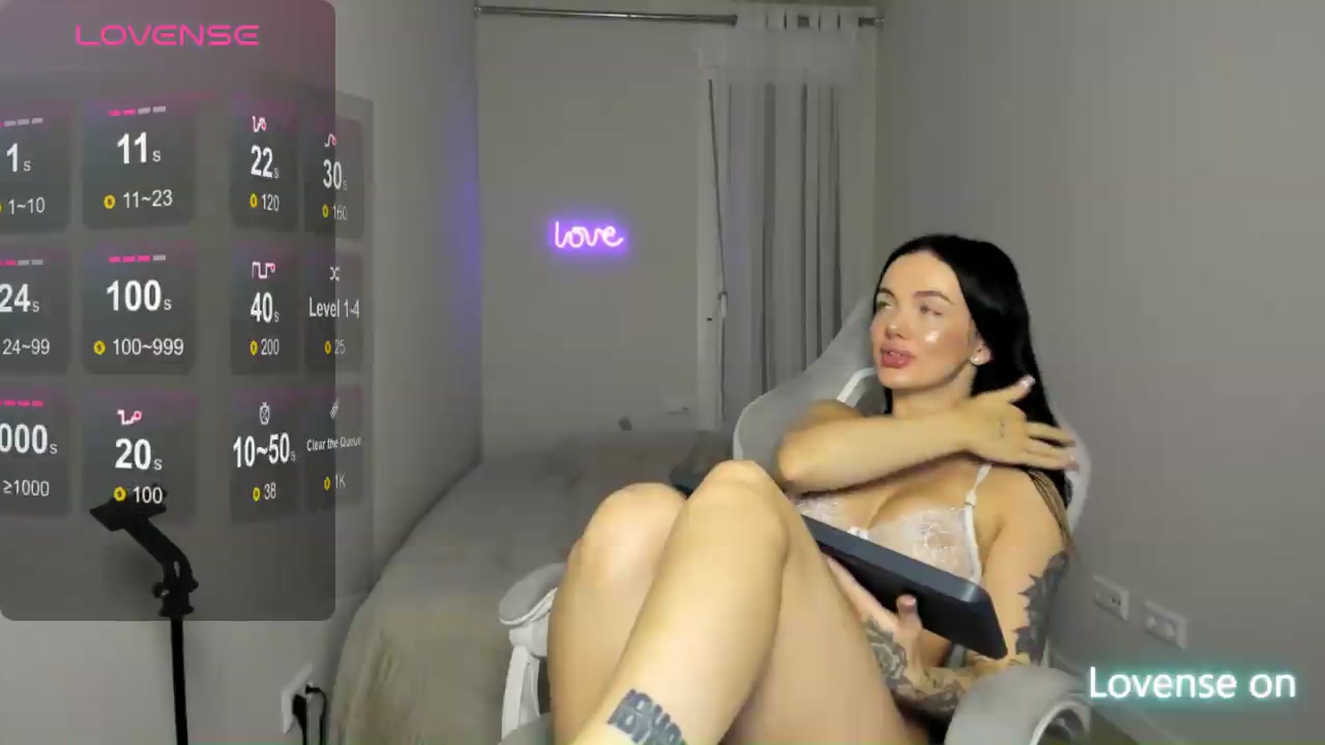Gallery image thumbnail from JaneBaker's myfreecams stream on, 08/28/2026, 24:55 image 10 of 20