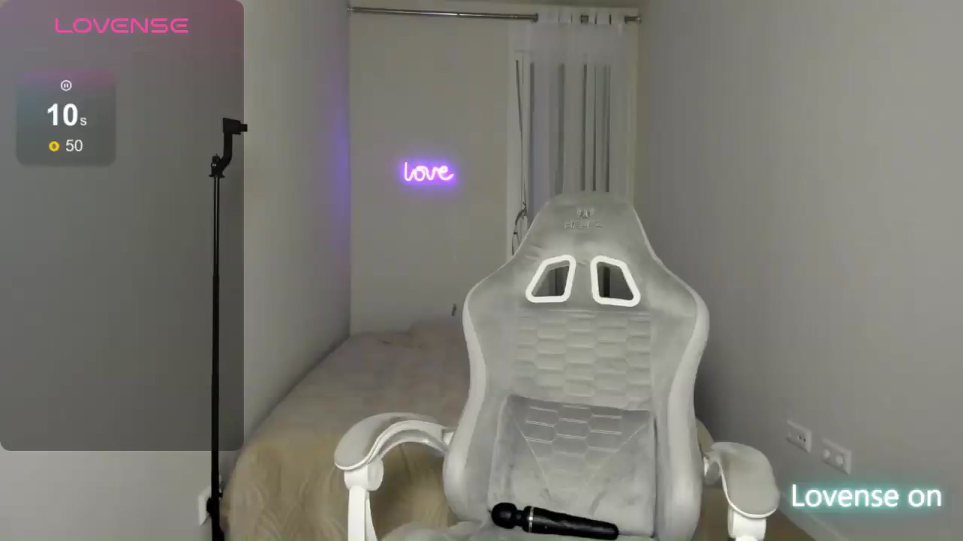 Gallery image thumbnail from JaneBaker's myfreecams stream on, 09/10/2026, 24:58 image 4 of 20