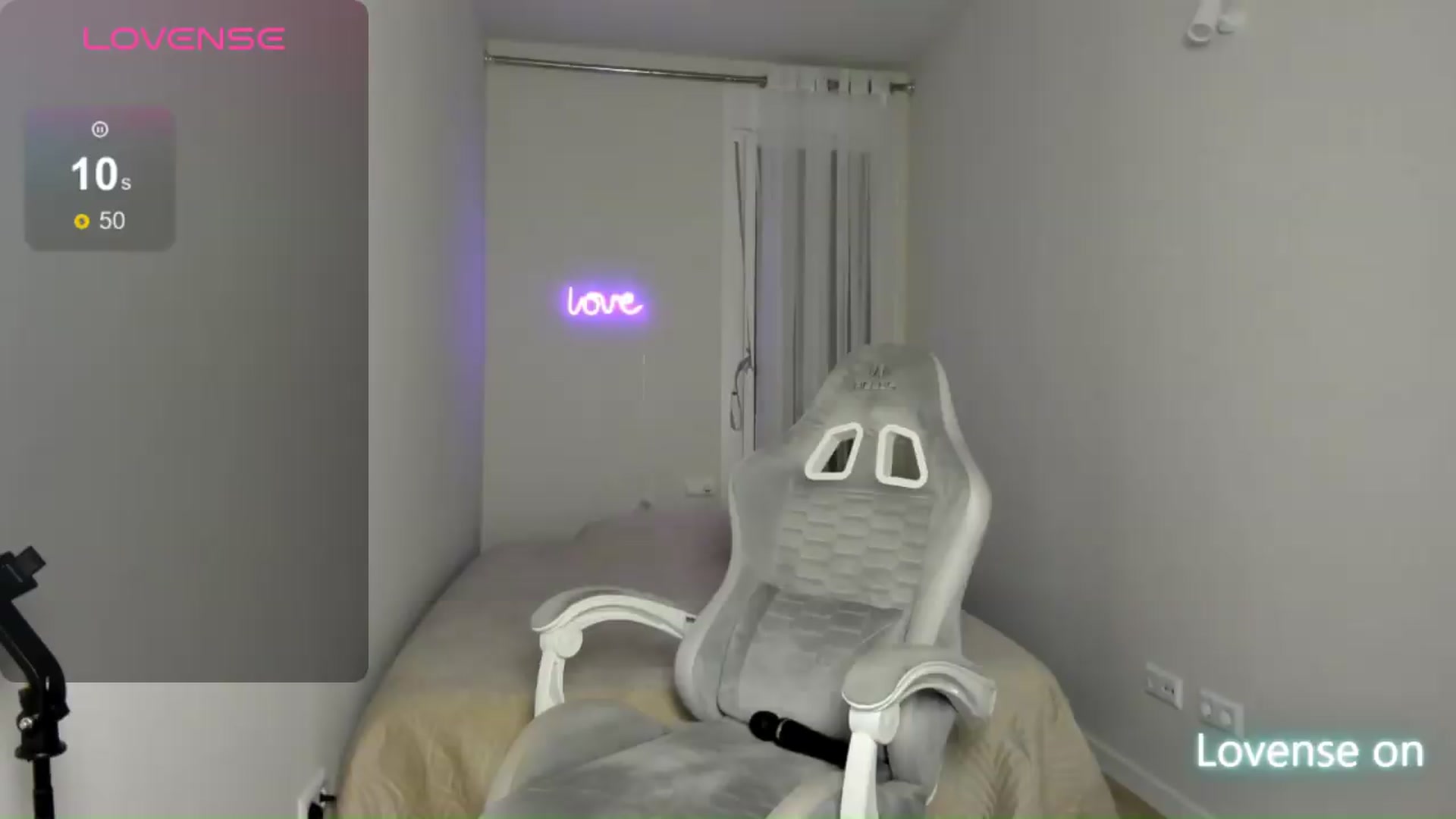 Gallery image thumbnail from JaneBaker's myfreecams stream on, 09/12/2026, 23:40 image 15 of 20