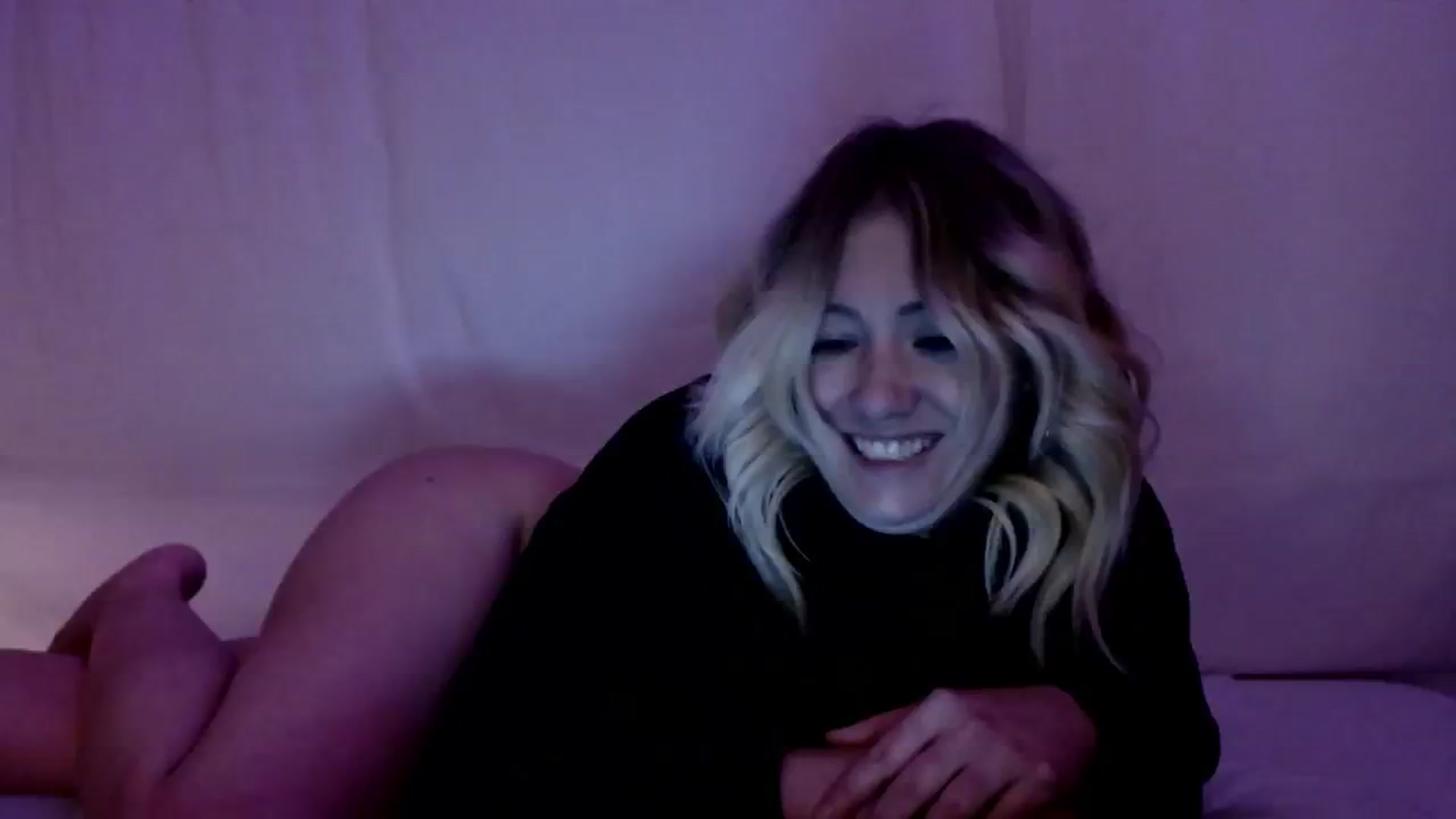 Gallery image thumbnail from JaneBlow's myfreecams stream on, 02/14/2025, 09:42 image 19 of 20