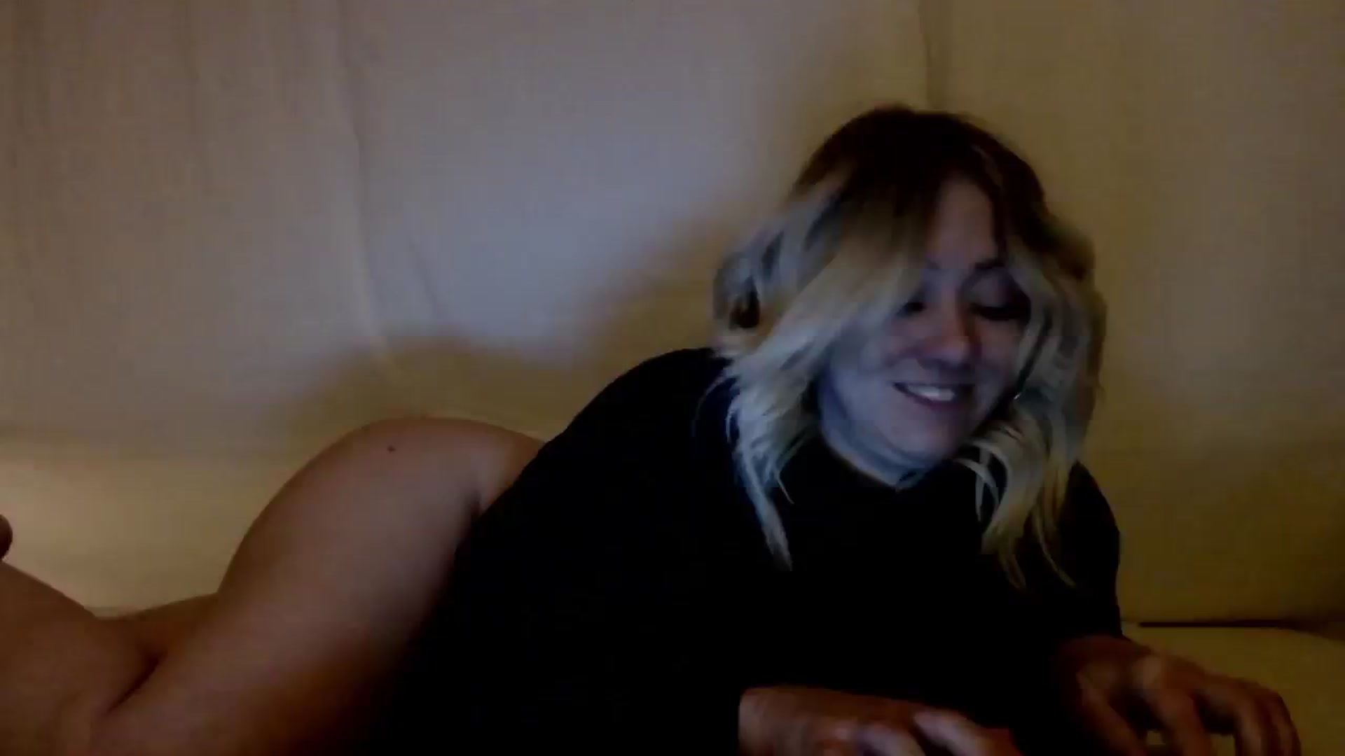 Gallery image thumbnail from JaneBlow's myfreecams stream on, 02/14/2025, 09:42 image 20 of 20