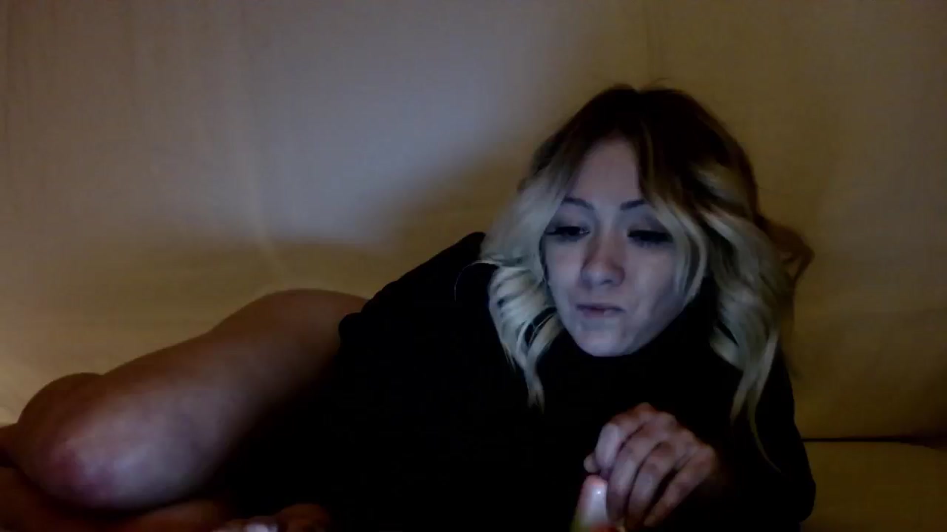 Gallery image thumbnail from JaneBlow's myfreecams stream on, 02/14/2025, 09:42 image 12 of 20