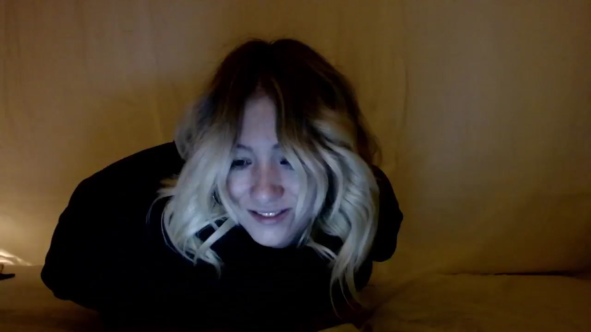 Gallery image thumbnail from JaneBlow's myfreecams stream on, 02/14/2025, 10:42 image 16 of 20