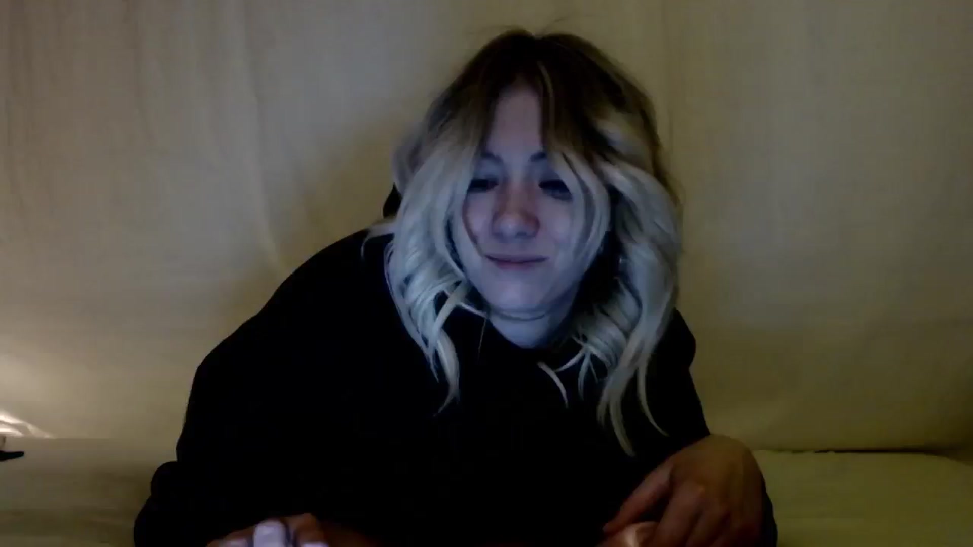 Gallery image thumbnail from JaneBlow's myfreecams stream on, 02/14/2025, 10:42 image 19 of 20