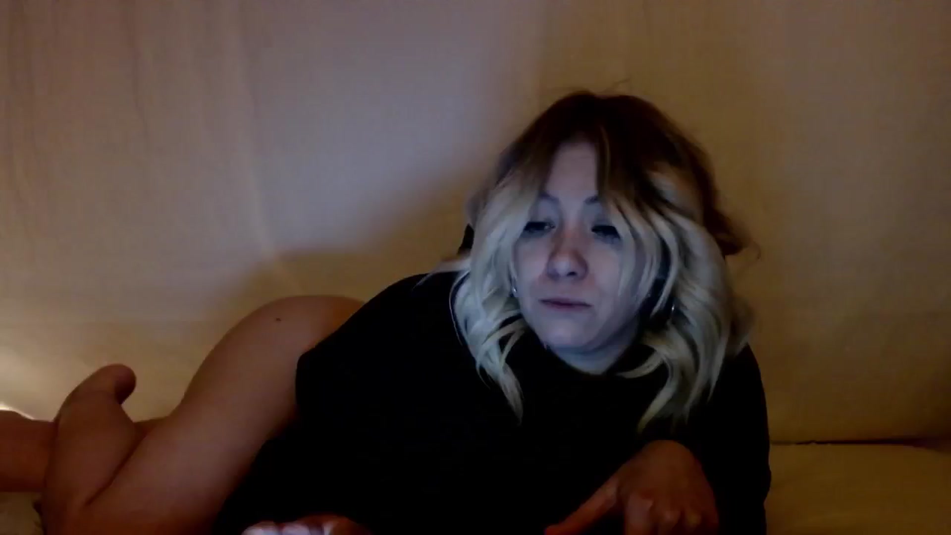 Gallery image thumbnail from JaneBlow's myfreecams stream on, 02/14/2025, 10:42 image 14 of 20