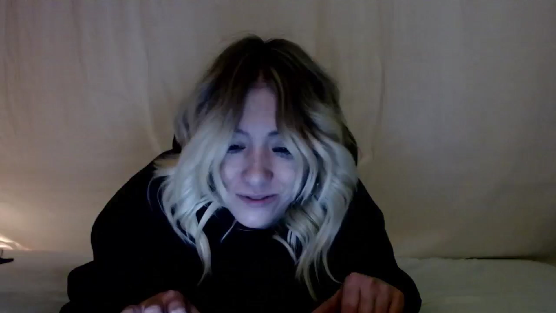 Gallery image thumbnail from JaneBlow's myfreecams stream on, 02/14/2025, 10:42 image 20 of 20