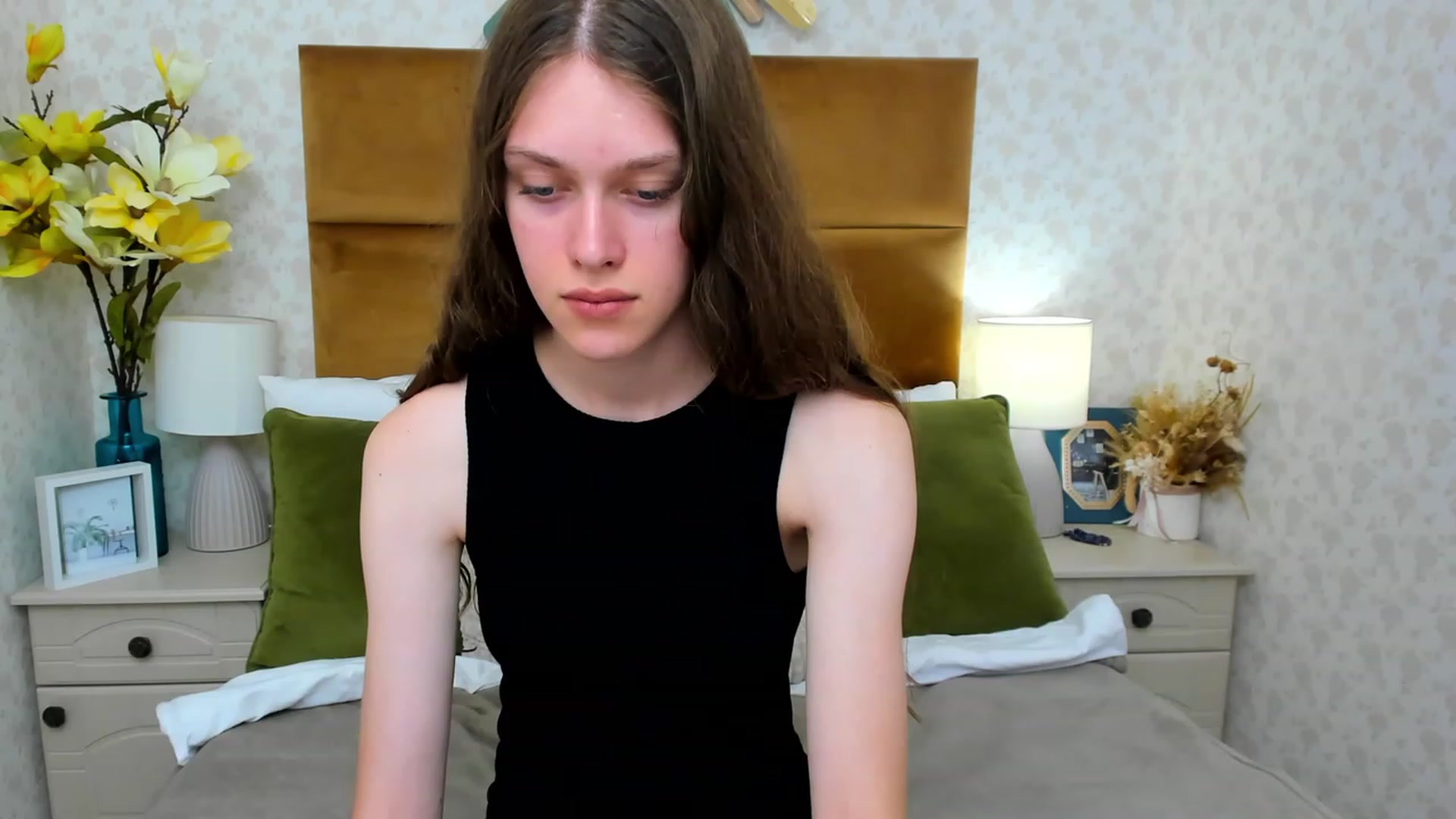 Gallery image thumbnail from JaneBrown's myfreecams stream on, 08/16/2023, 14:04 image 2 of 20