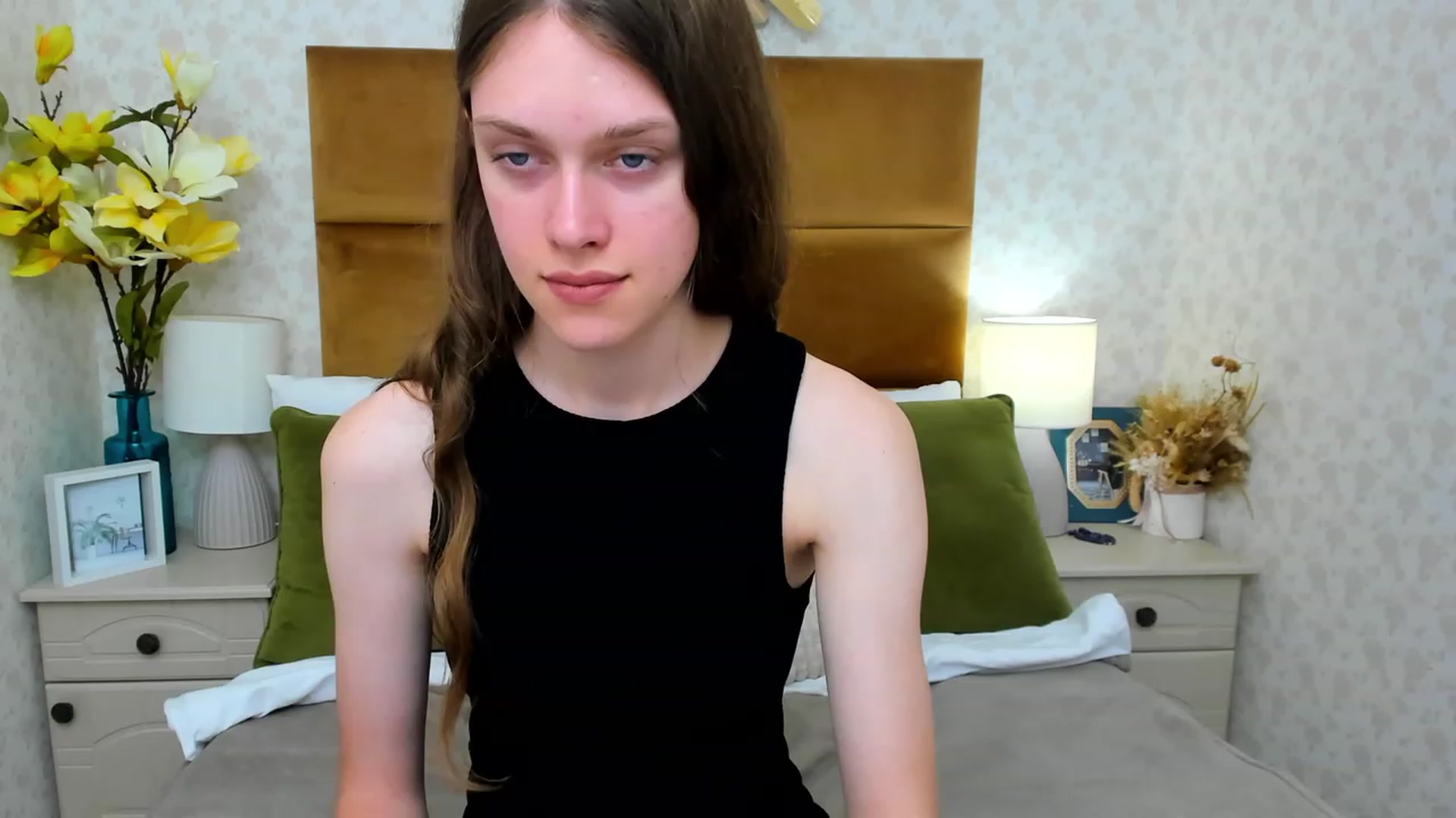 Gallery image thumbnail from JaneBrown's myfreecams stream on, 08/16/2023, 14:04 image 11 of 20