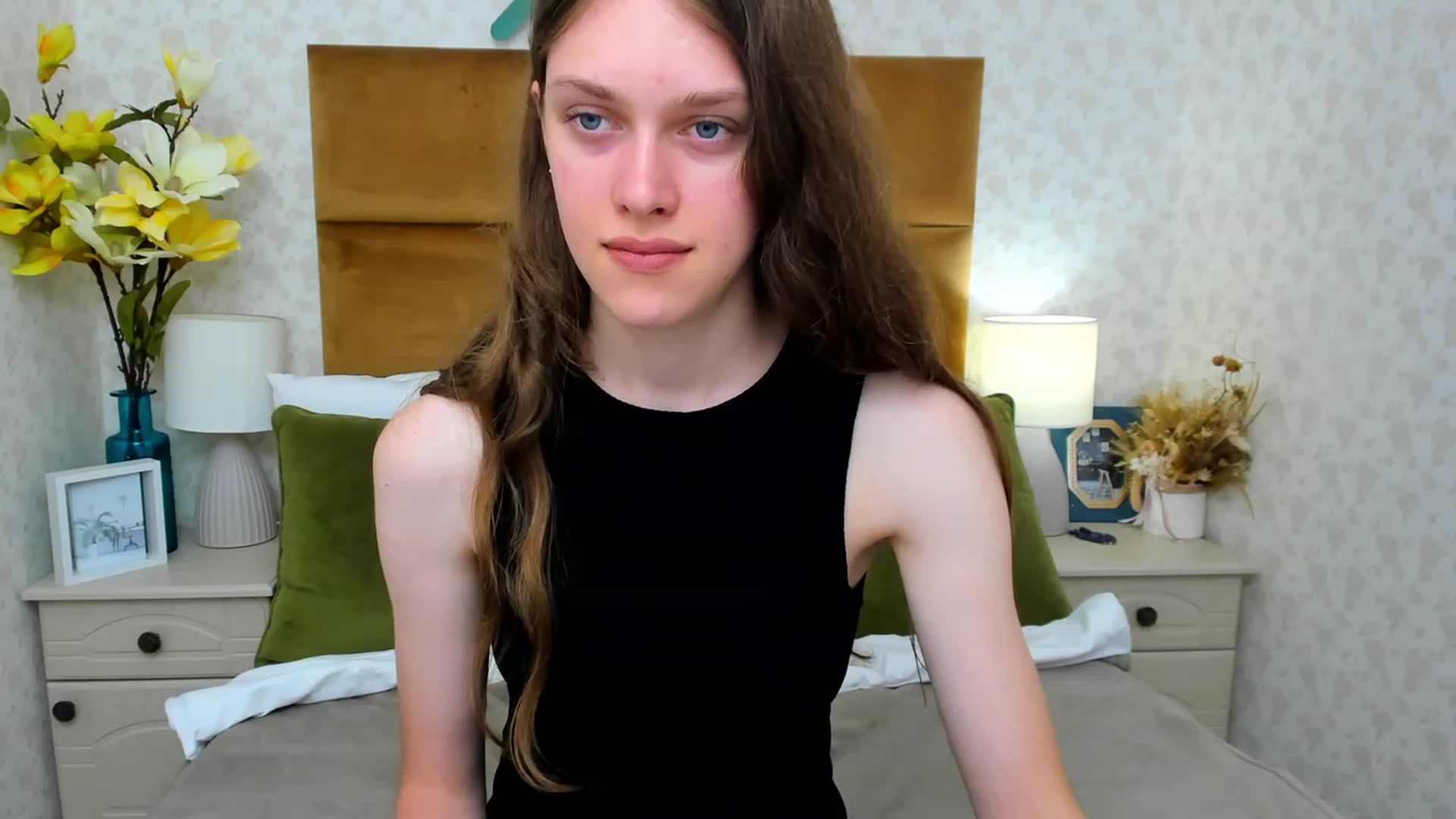 Gallery image thumbnail from JaneBrown's myfreecams stream on, 08/16/2023, 14:04 image 17 of 20