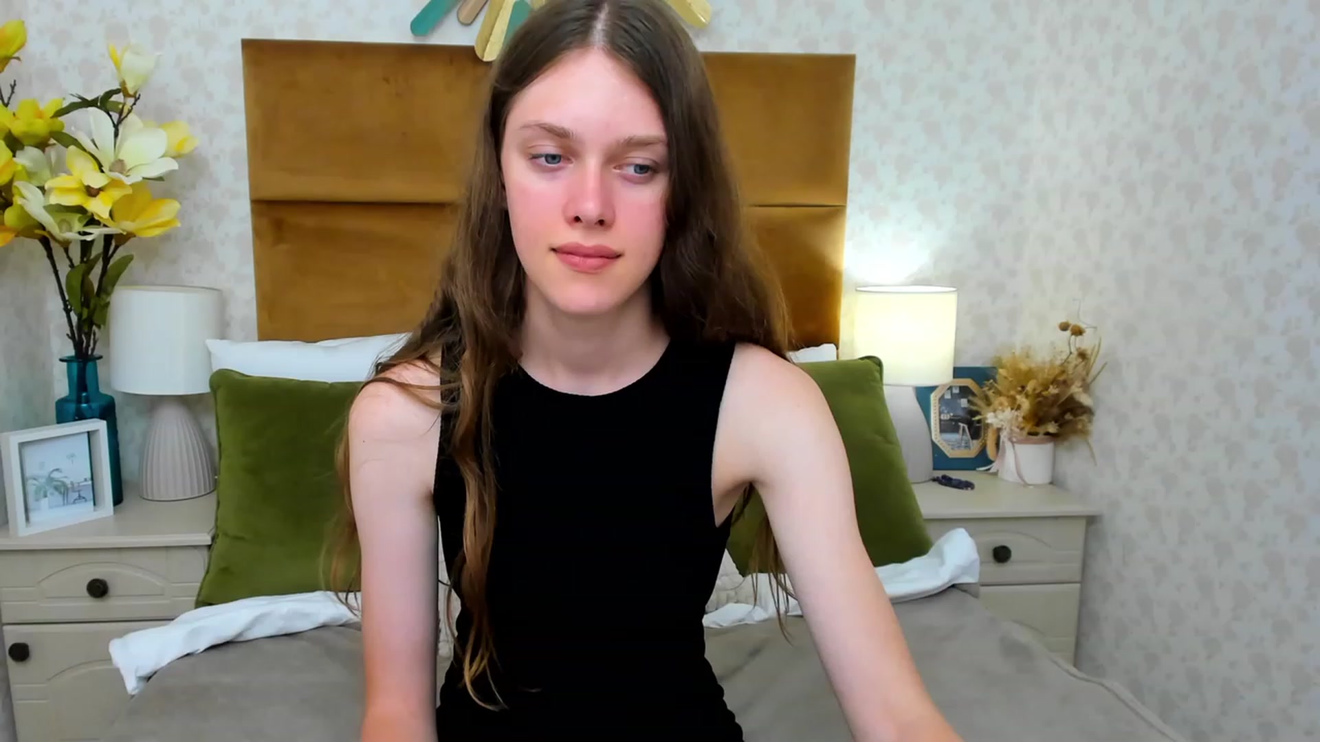 Gallery image thumbnail from JaneBrown's myfreecams stream on, 08/16/2023, 14:40 image 8 of 20