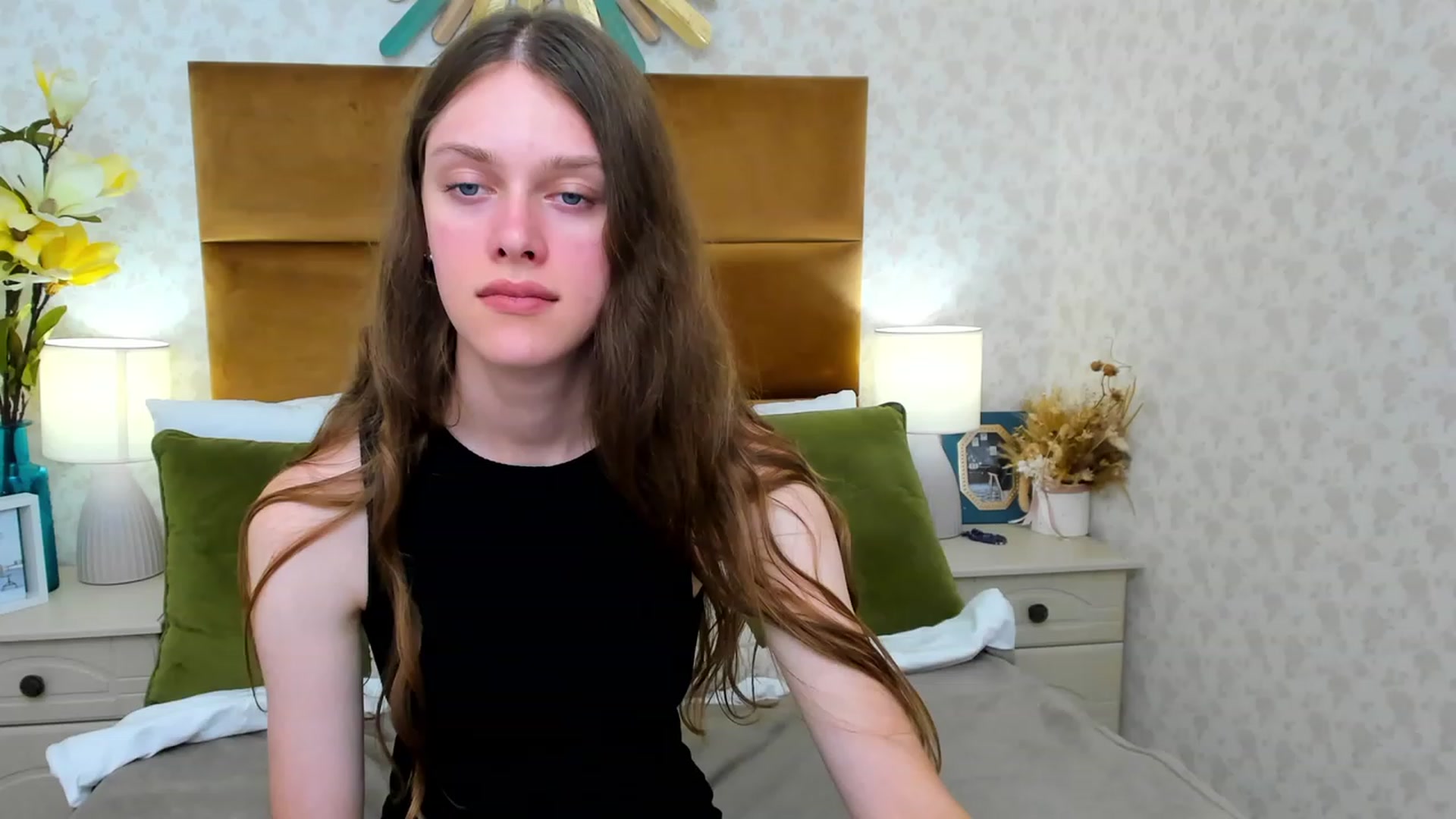 Gallery image thumbnail from JaneBrown's myfreecams stream on, 08/16/2023, 14:40 image 19 of 20