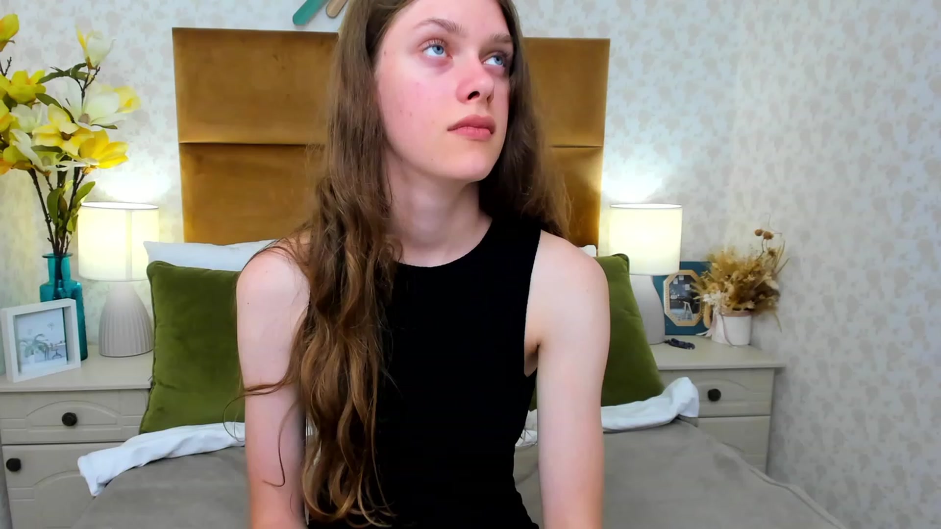 Gallery image thumbnail from JaneBrown's myfreecams stream on, 08/16/2023, 14:40 image 13 of 20