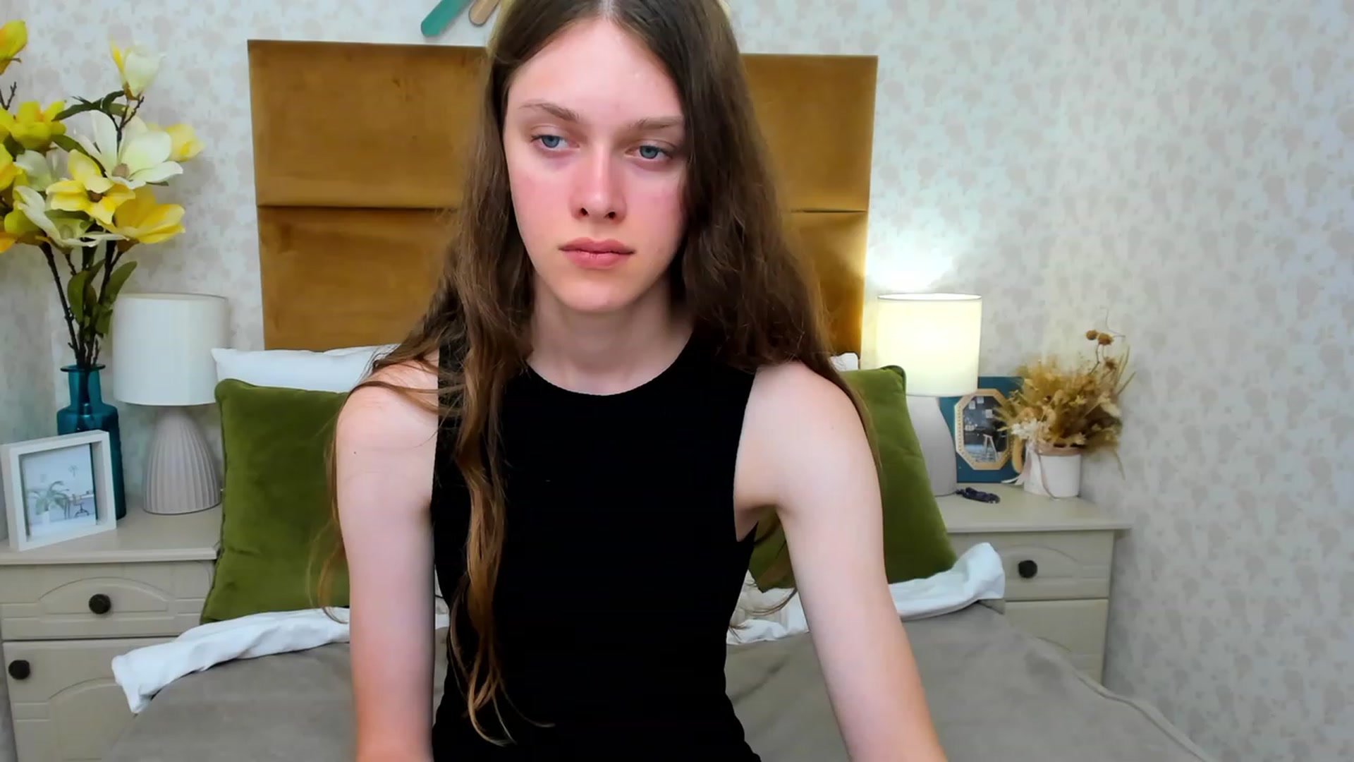 Gallery image thumbnail from JaneBrown's myfreecams stream on, 08/16/2023, 14:40 image 10 of 20