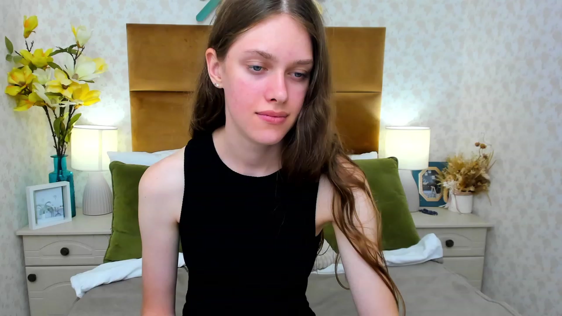 Gallery image thumbnail from JaneBrown's myfreecams stream on, 08/16/2023, 16:21 image 12 of 20
