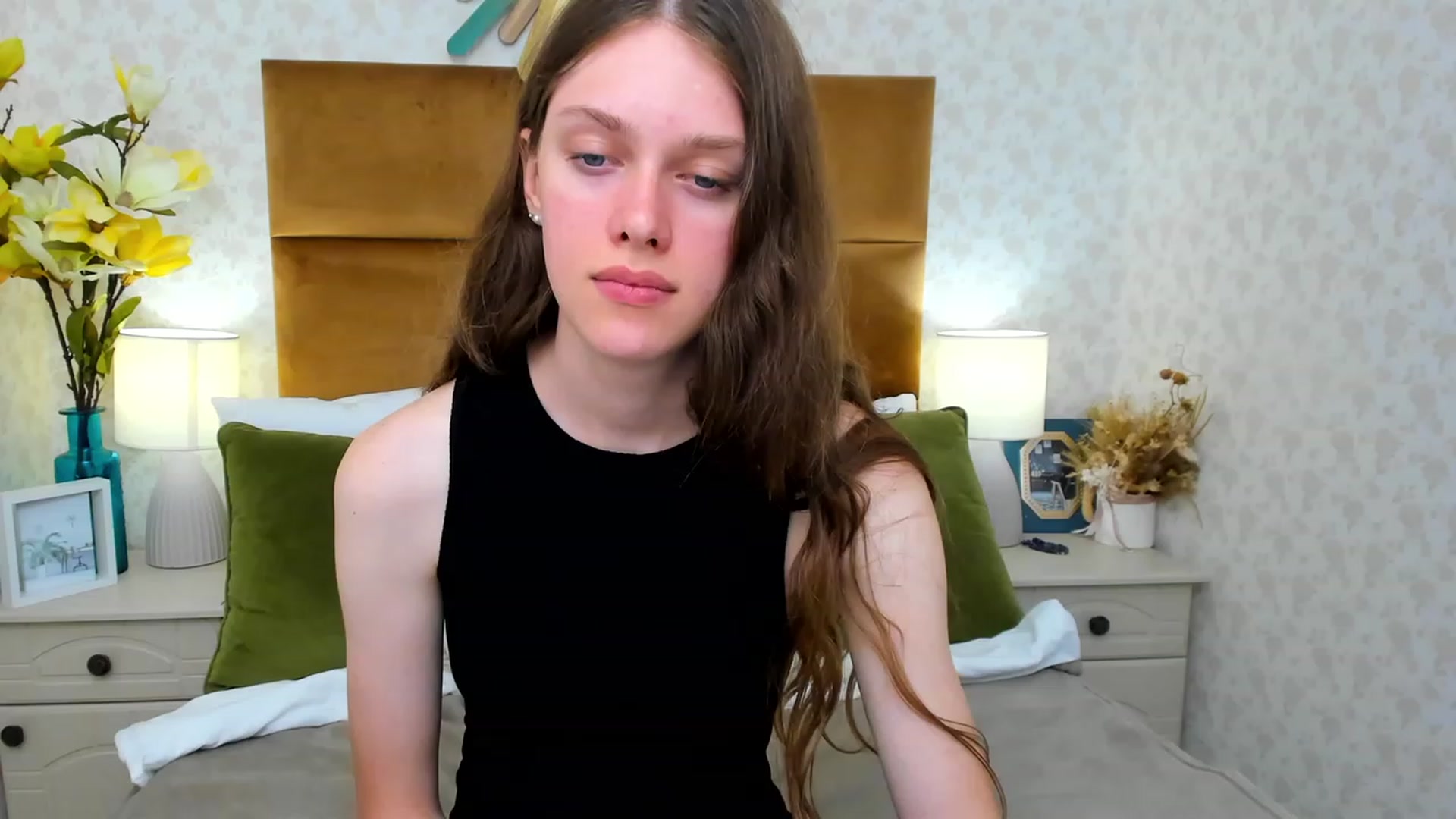 Gallery image thumbnail from JaneBrown's myfreecams stream on, 08/16/2023, 16:21 image 18 of 20