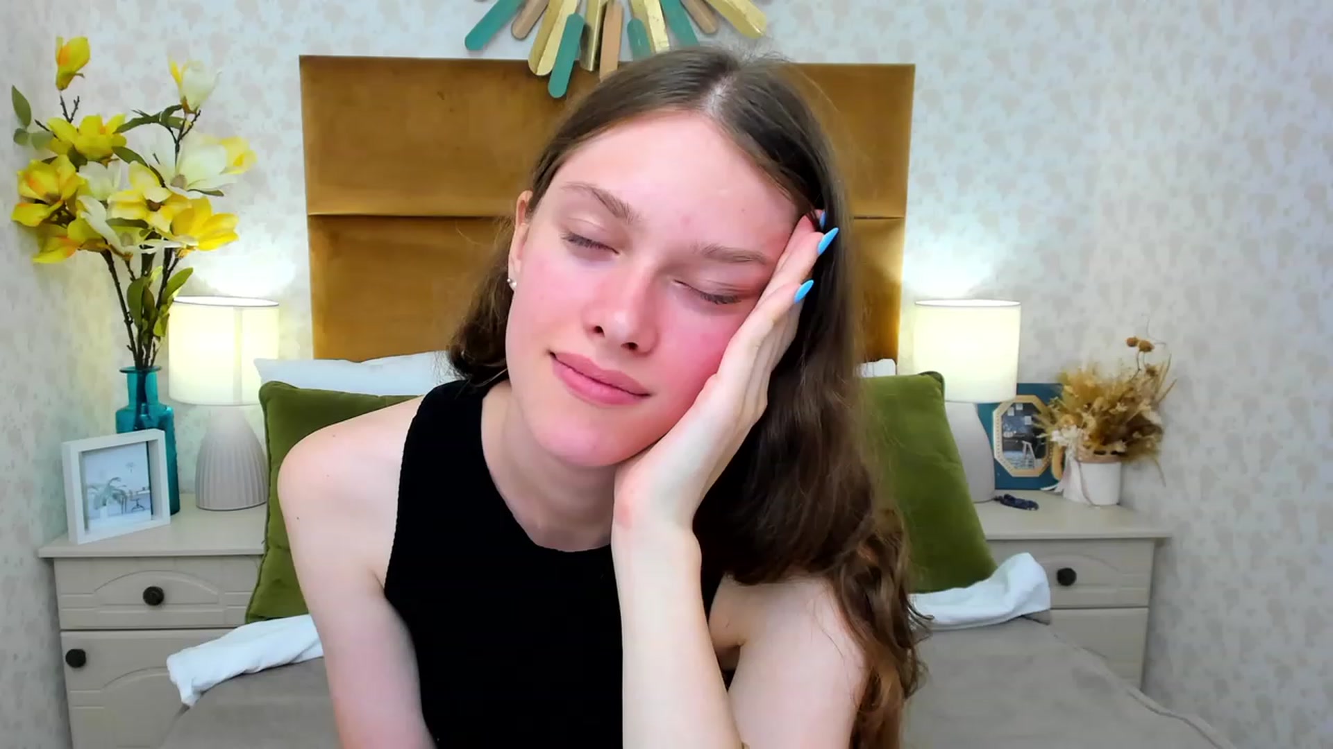 Gallery image thumbnail from JaneBrown's myfreecams stream on, 08/16/2023, 16:21 image 10 of 20
