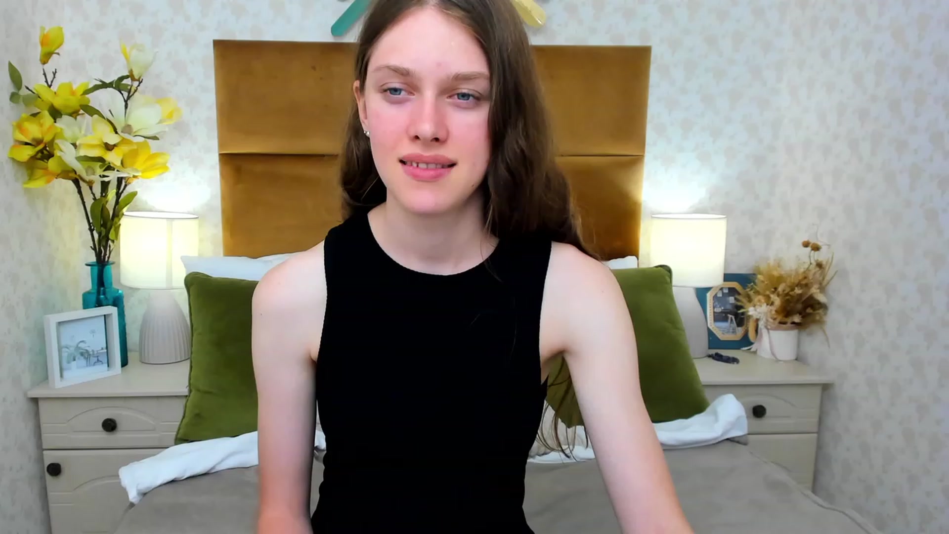 Gallery image thumbnail from JaneBrown's myfreecams stream on, 08/16/2023, 16:21 image 6 of 20