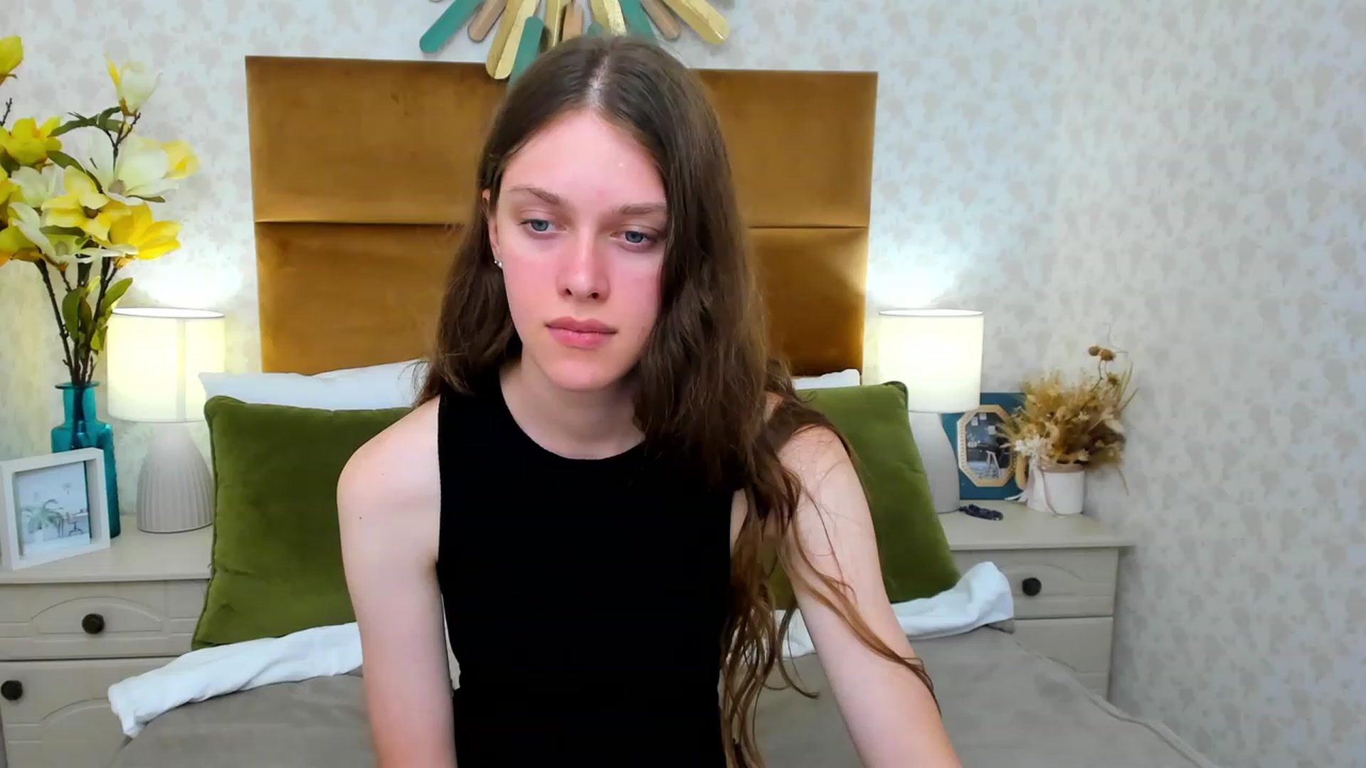 Gallery image thumbnail from JaneBrown's myfreecams stream on, 08/16/2023, 16:21 image 17 of 20